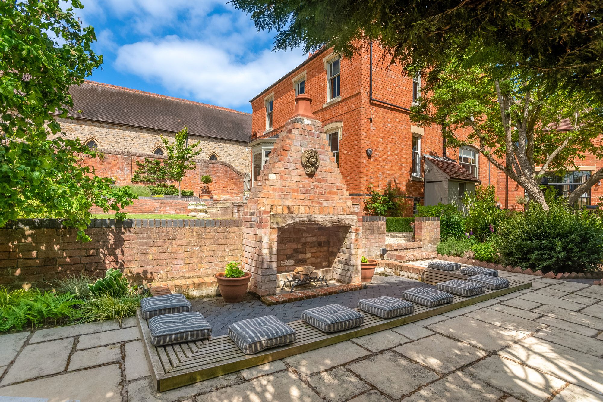 5 bed detached house for sale in Brook Lane, Charlton, WR10 21