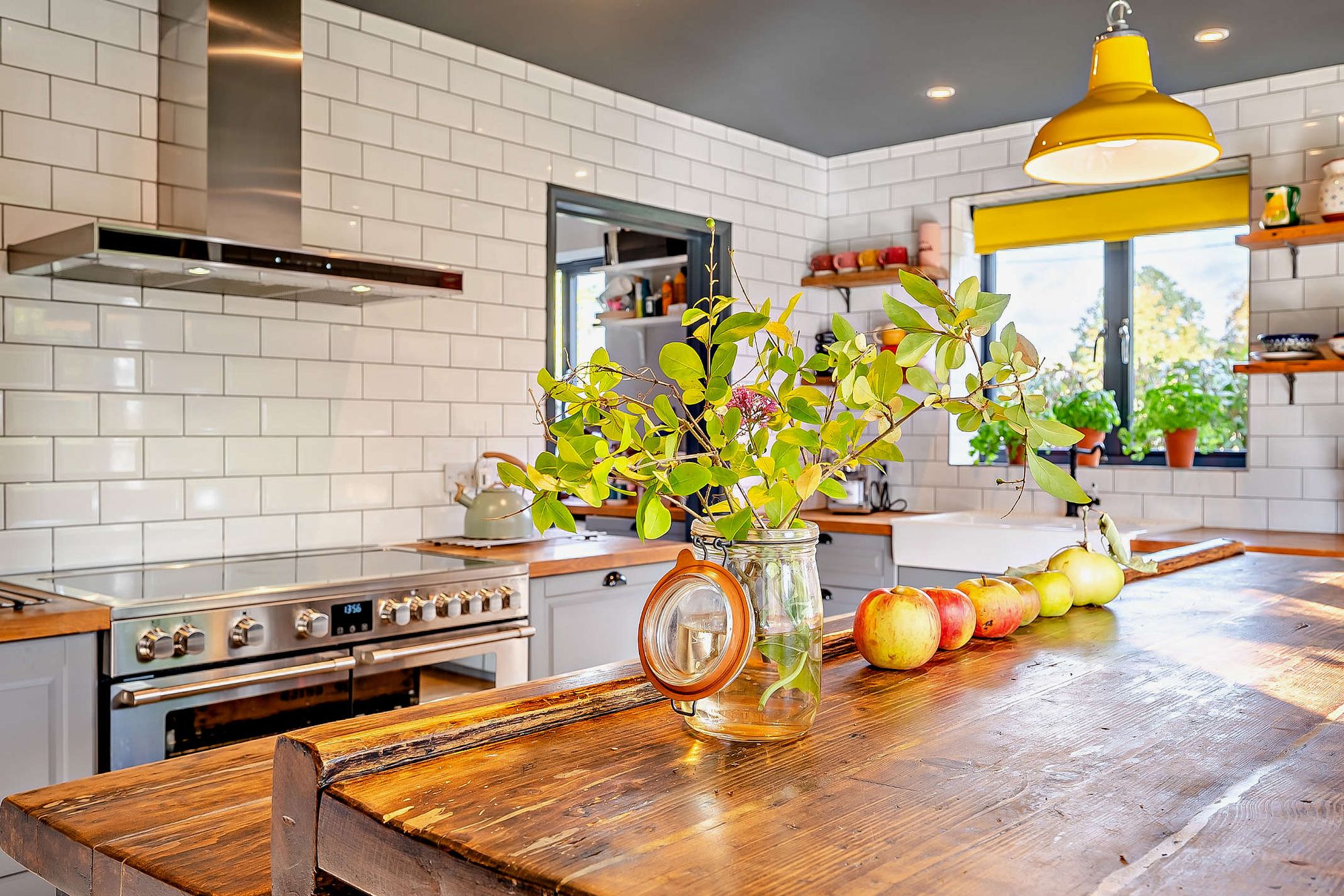 4 bed barn conversion for sale in Queen Street, Halford, CV36 39