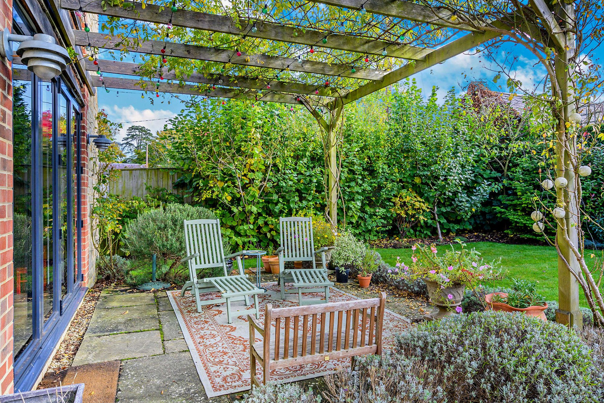 4 bed barn conversion for sale in Queen Street, Halford, CV36 68