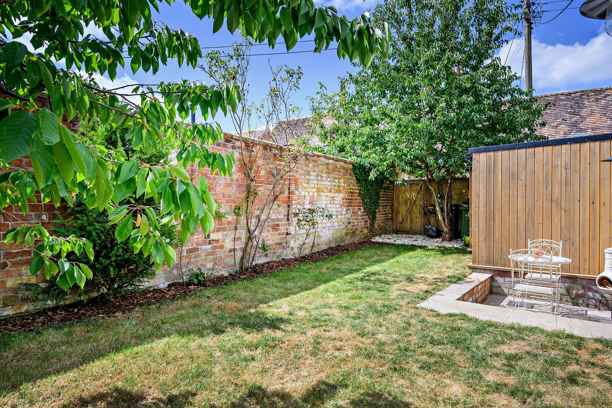 2 bed semi-detached house for sale in Bridge Street, Bretforton, WR11  - Property Image 2