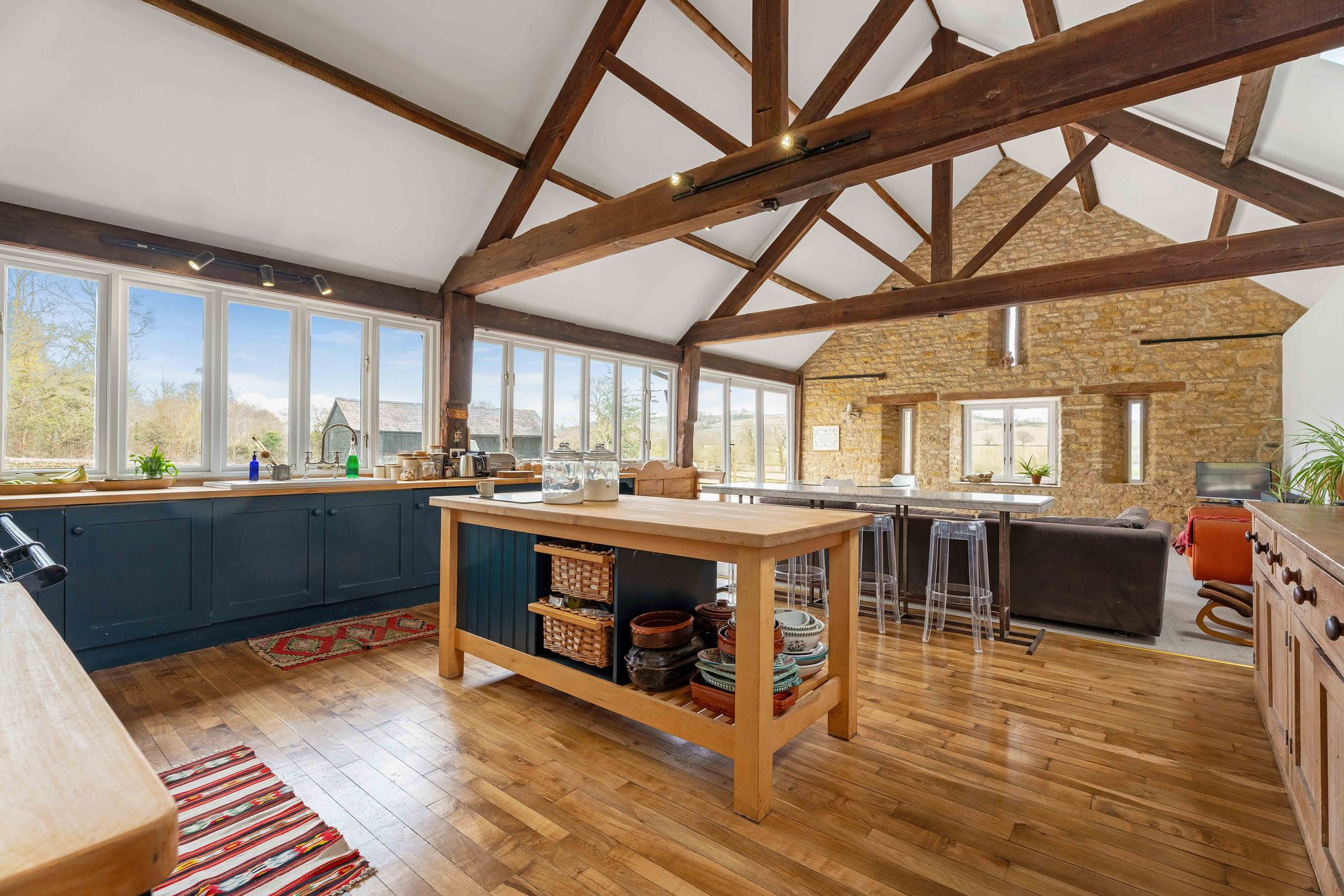 4 bed barn conversion for sale in Sutton Under Brailes, Banbury, OX15 2