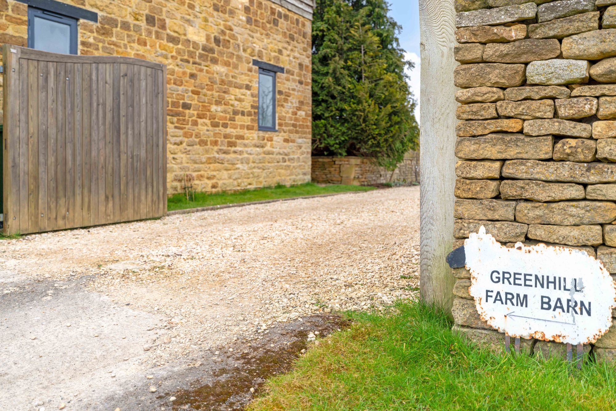 4 bed barn conversion for sale in Sutton Under Brailes, Banbury, OX15 30