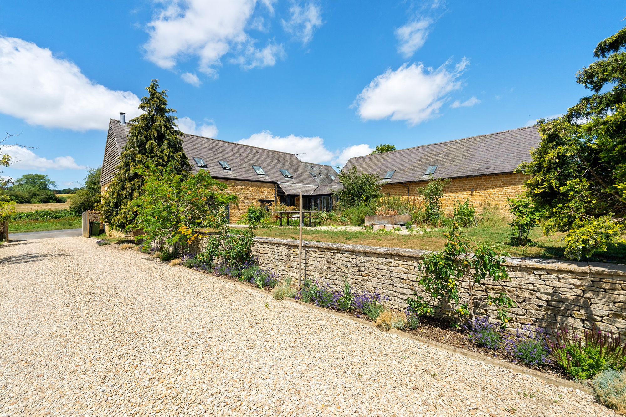 4 bed barn conversion for sale in Sutton Under Brailes, Banbury, OX15 34