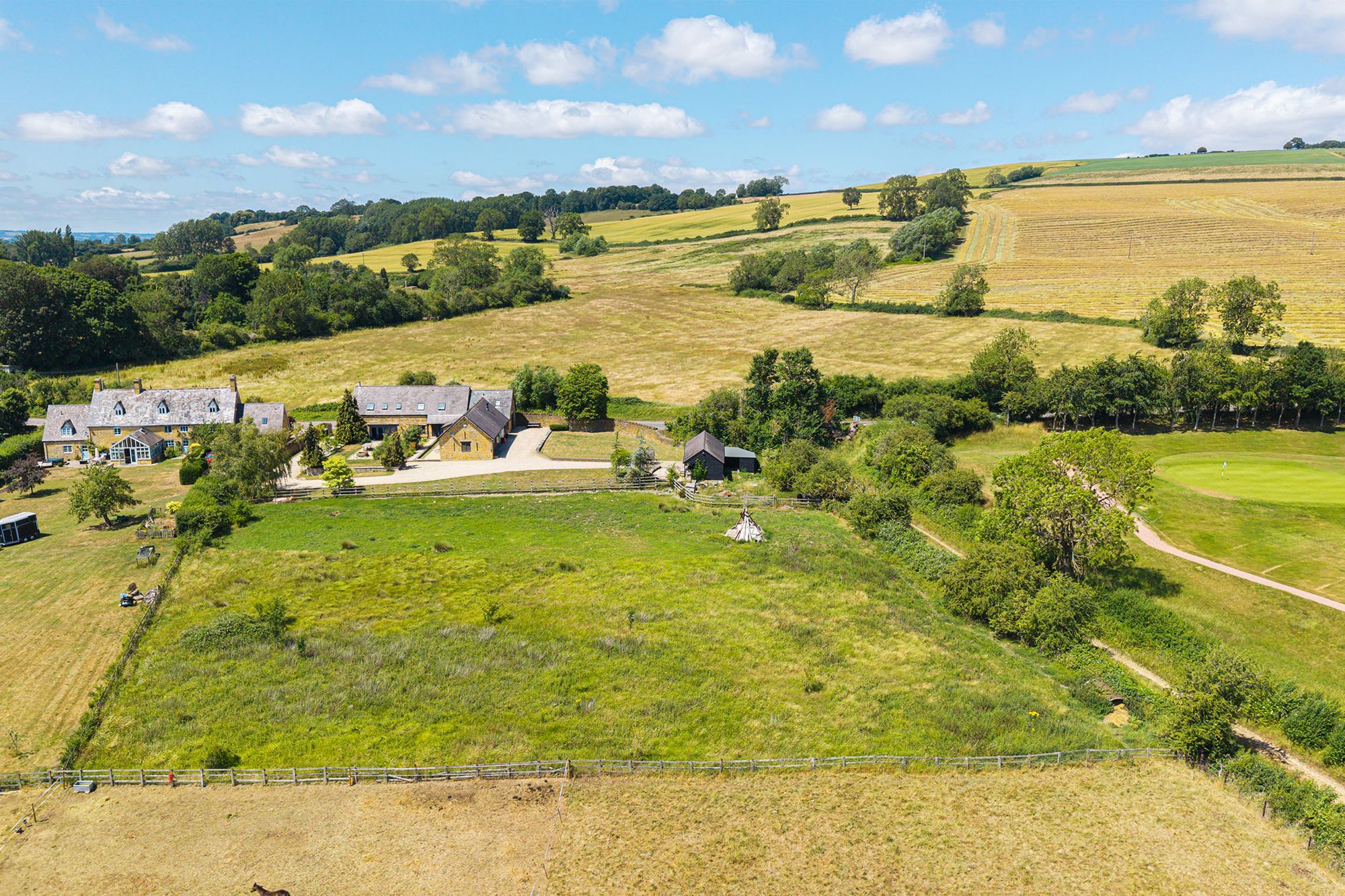 4 bed barn conversion for sale in Sutton Under Brailes, Banbury, OX15 31
