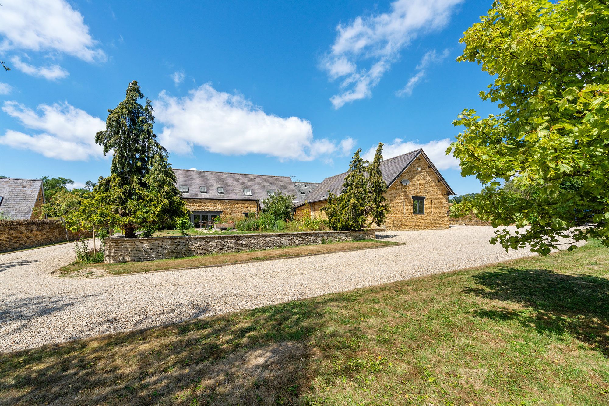 4 bed barn conversion for sale in Sutton Under Brailes, Banbury, OX15 33