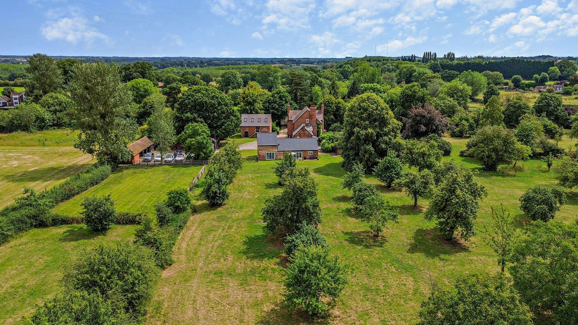 6 bed detached house for sale in Cutnall Green, Droitwich  - Property Image 34