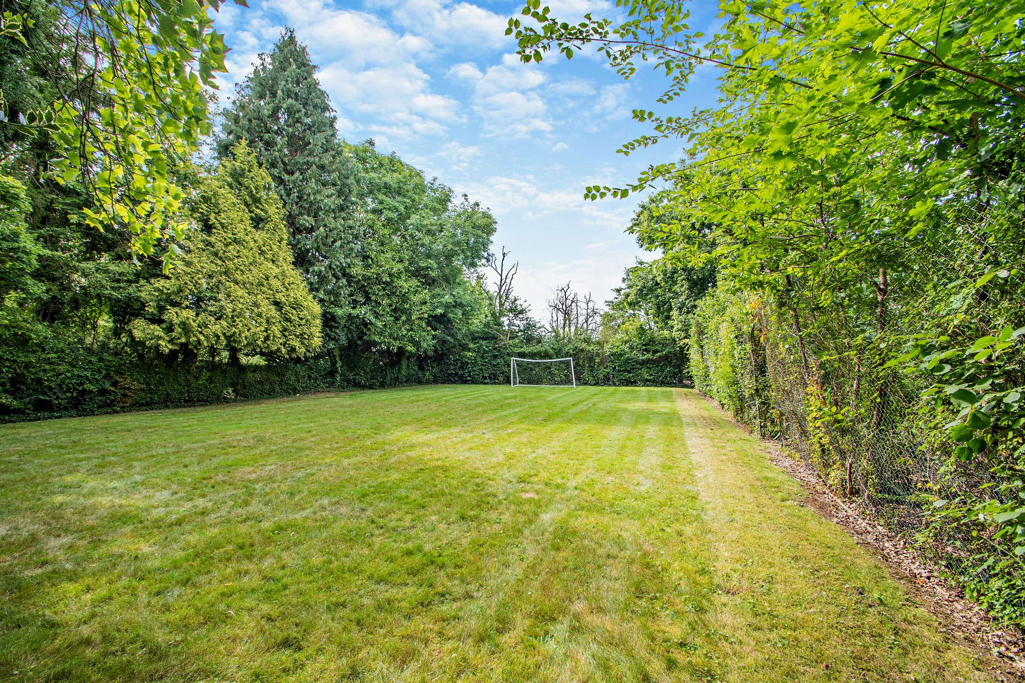 6 bed detached house for sale in Cutnall Green, Droitwich  - Property Image 32