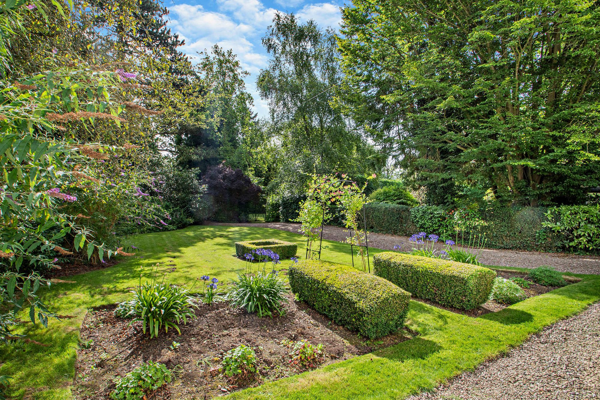 6 bed detached house for sale in Cutnall Green, Droitwich  - Property Image 31