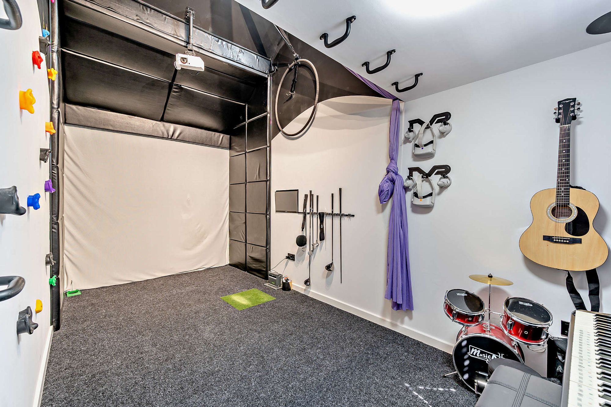 5 bed detached house for sale in Hagley Close, Hagley, DY9 16