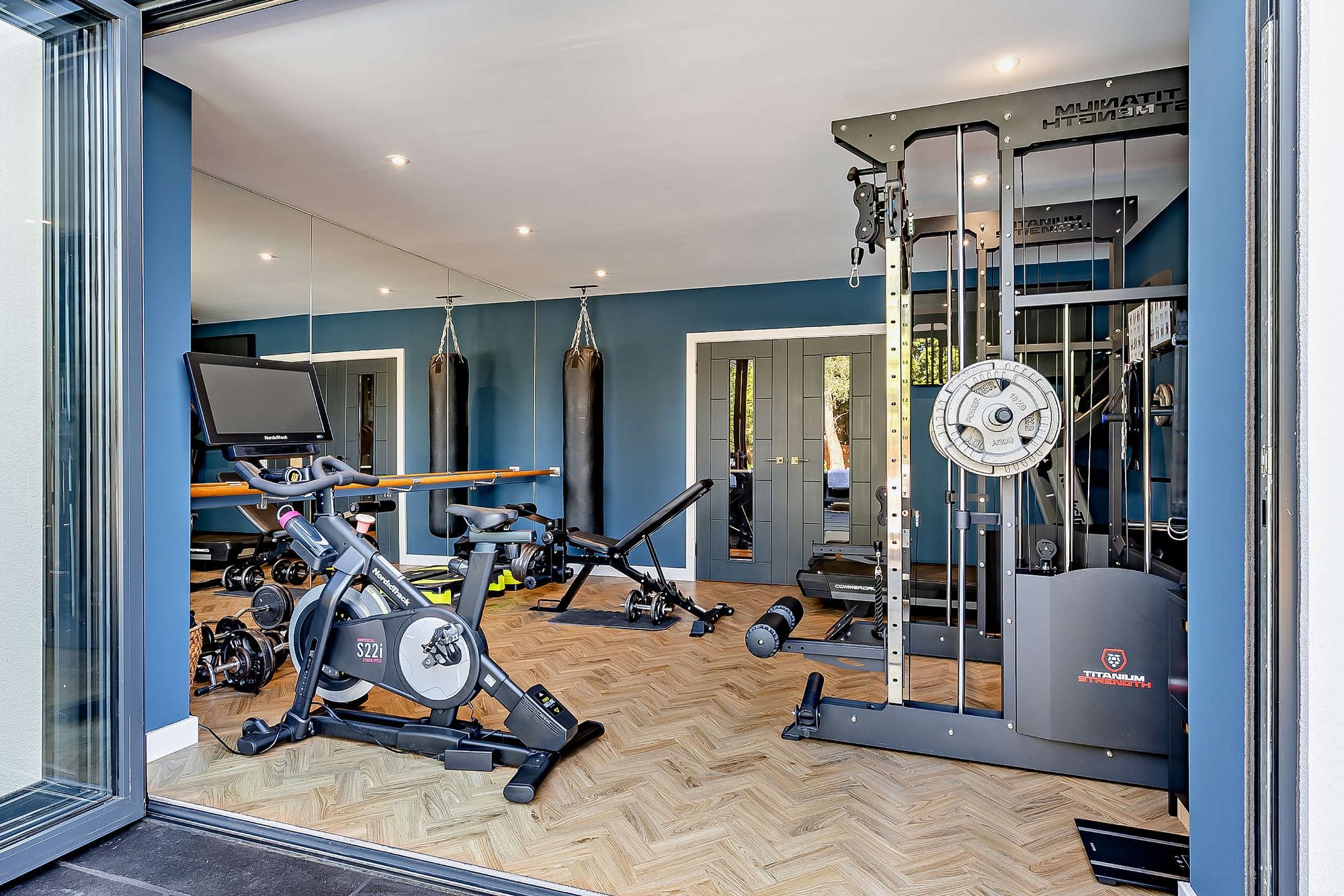 5 bed detached house for sale in Hagley Close, Hagley, DY9 15