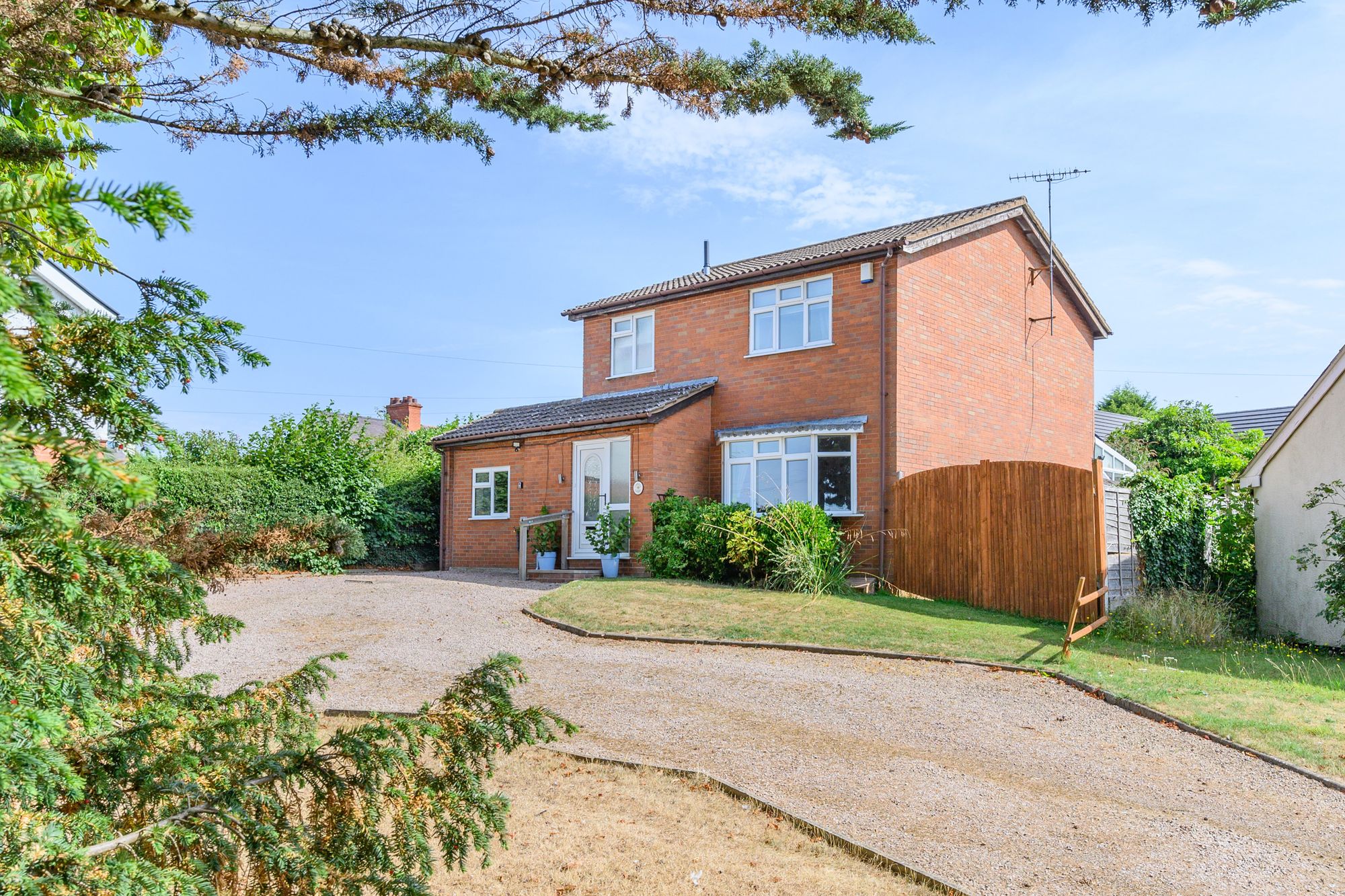 3 bed detached house for sale in Bridgnorth Road, Highley, WV16 - Property Image 1