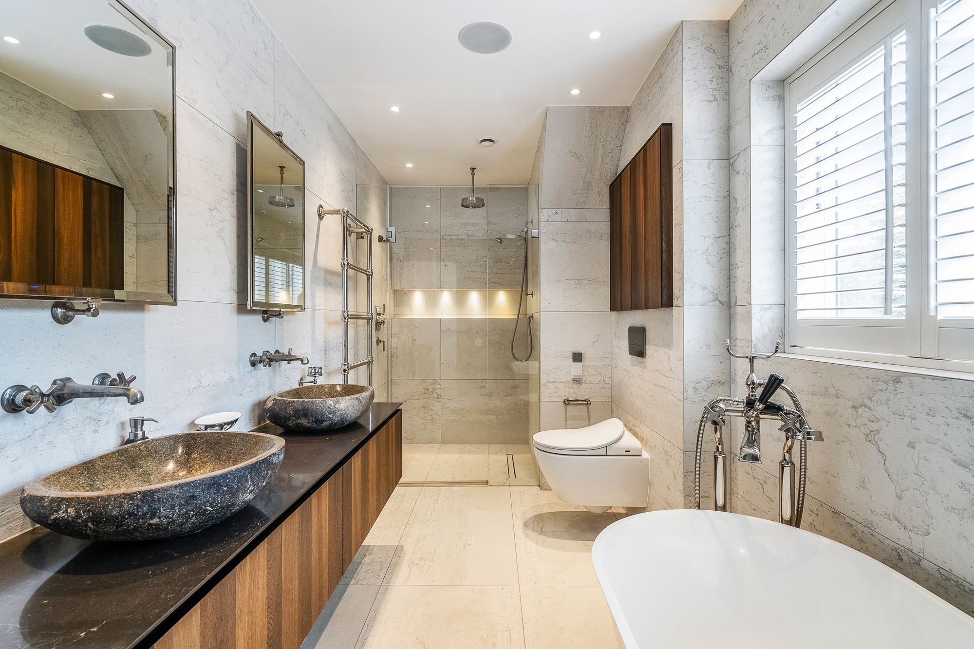 6 bed detached house for sale in Windmill Lane, Barnet, EN5 44