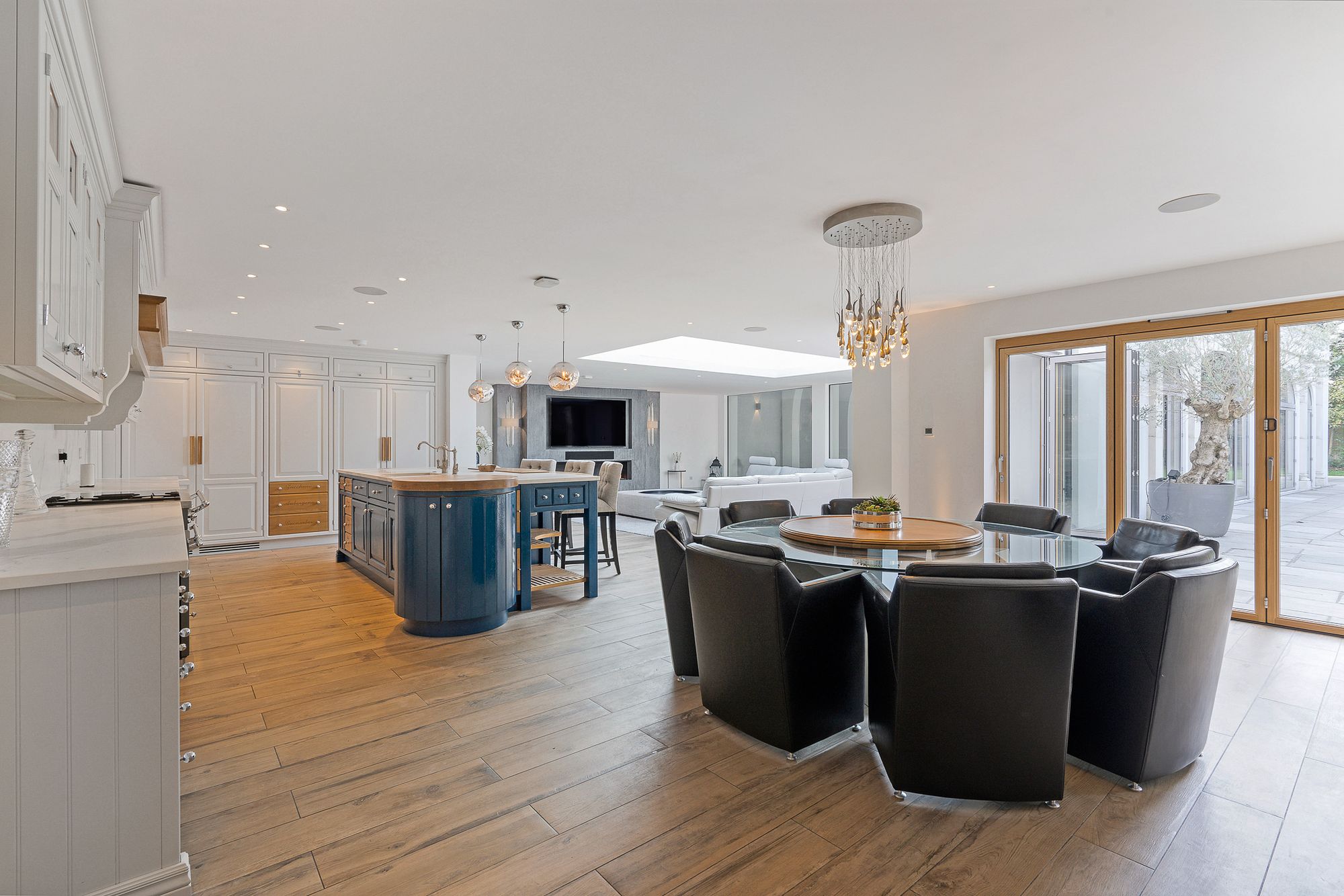 6 bed detached house for sale in Windmill Lane, Barnet, EN5 6