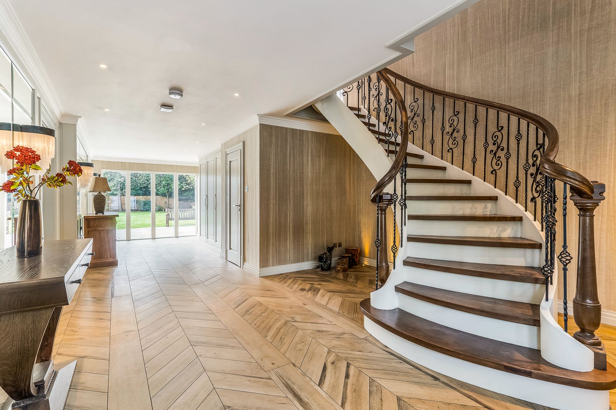 6 bed detached house for sale in Windmill Lane, Barnet, EN5 1