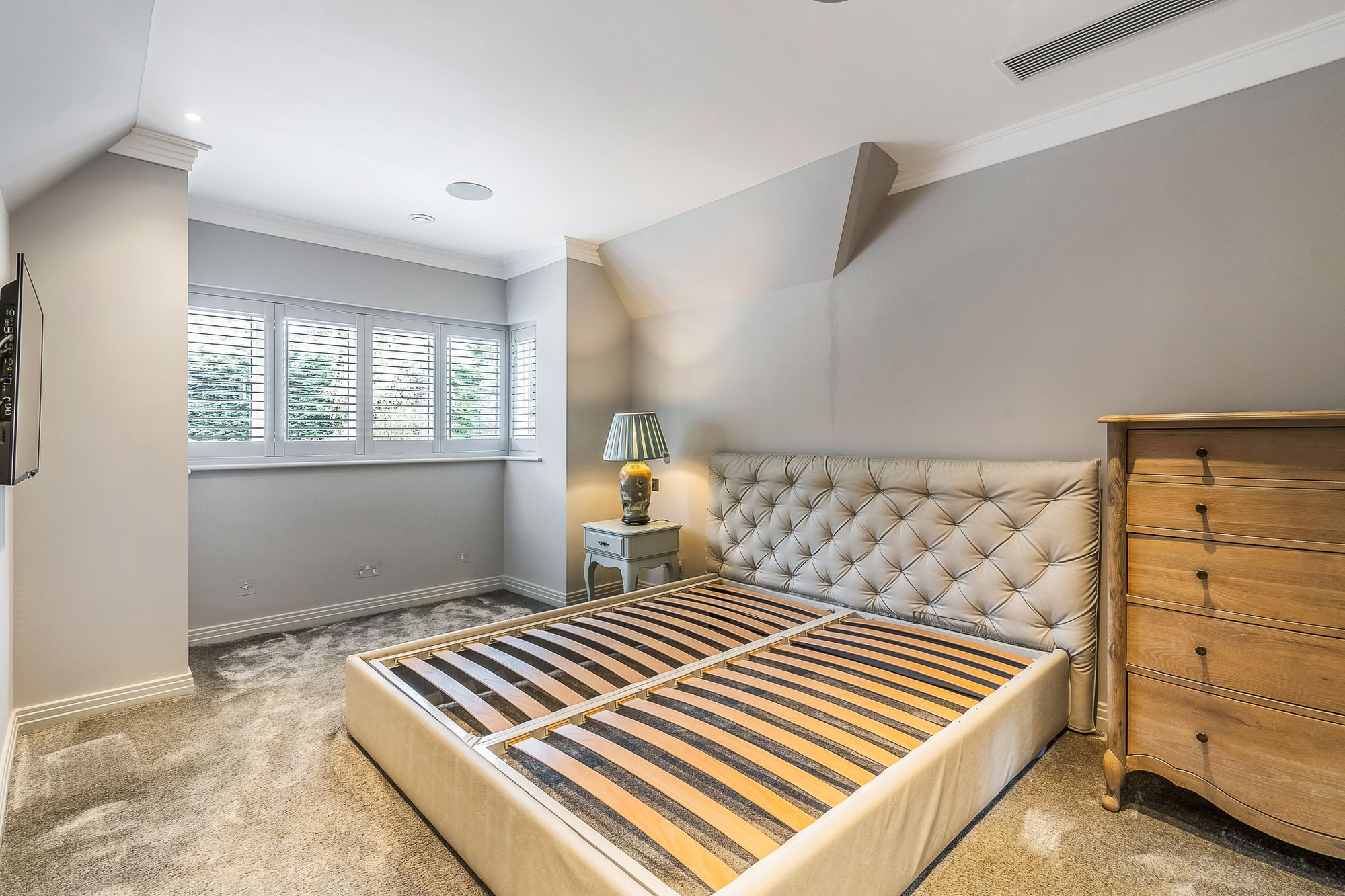 6 bed detached house for sale in Windmill Lane, Barnet, EN5 52