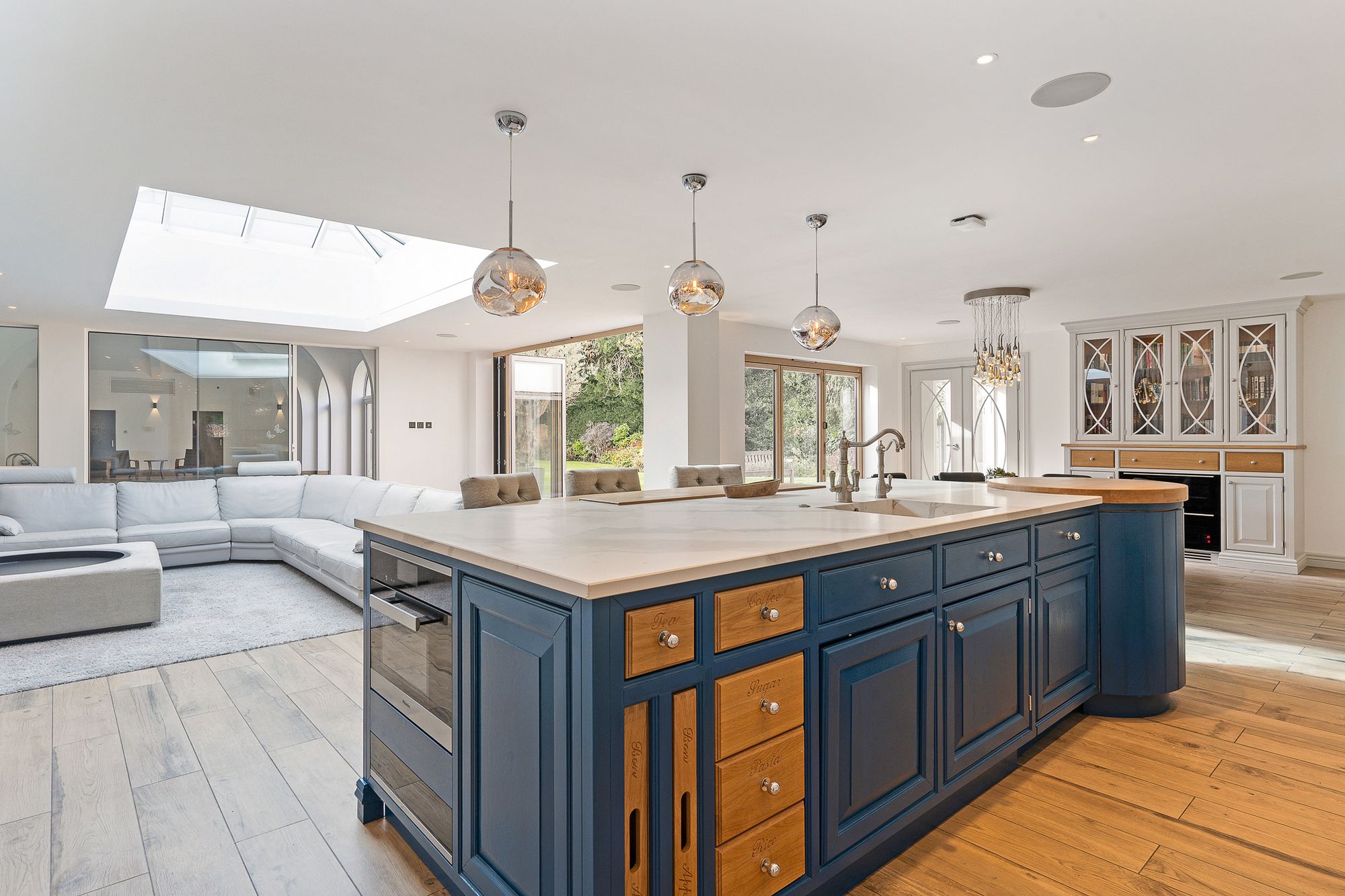 6 bed detached house for sale in Windmill Lane, Barnet, EN5 9