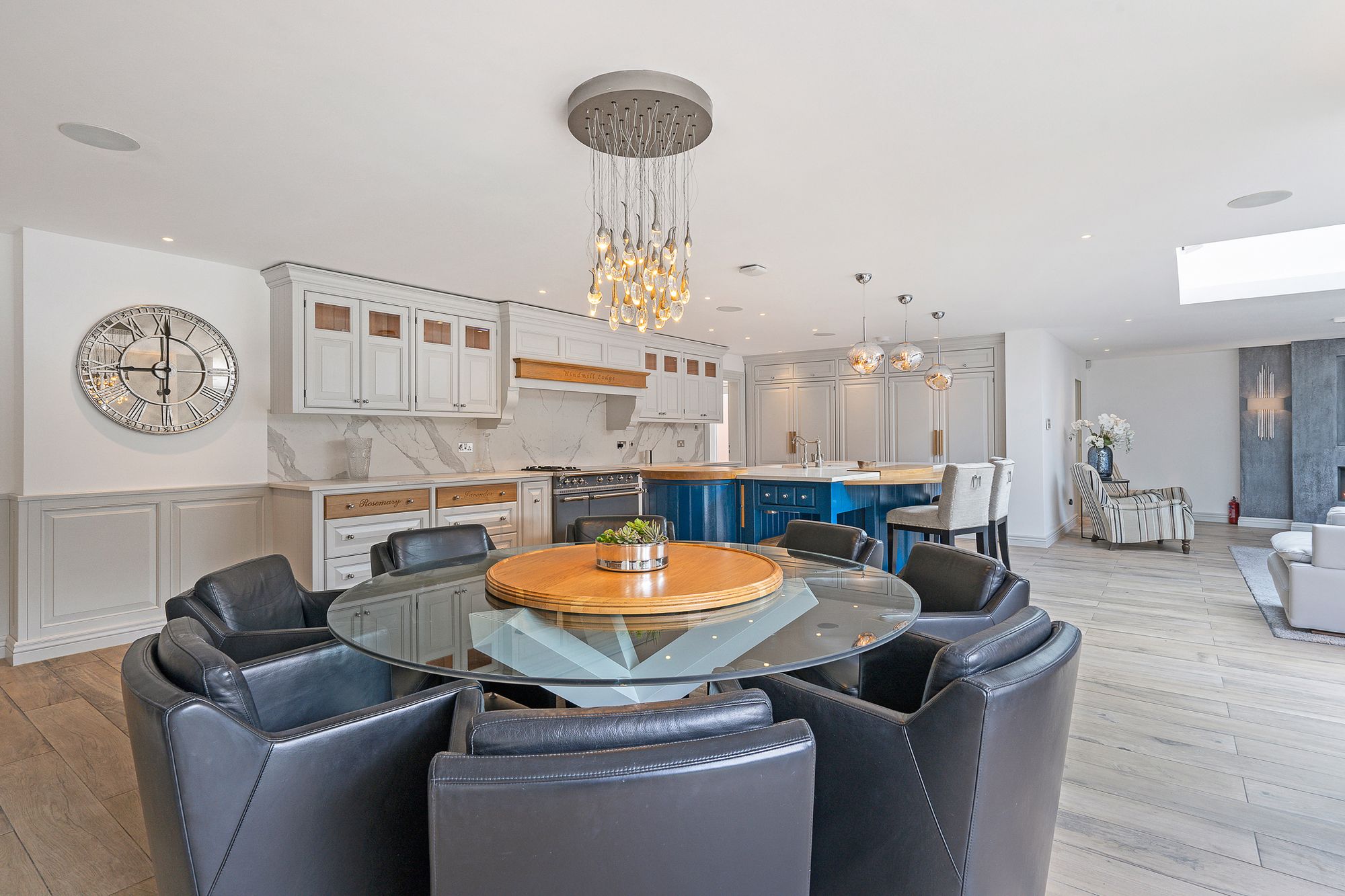 6 bed detached house for sale in Windmill Lane, Barnet, EN5 13