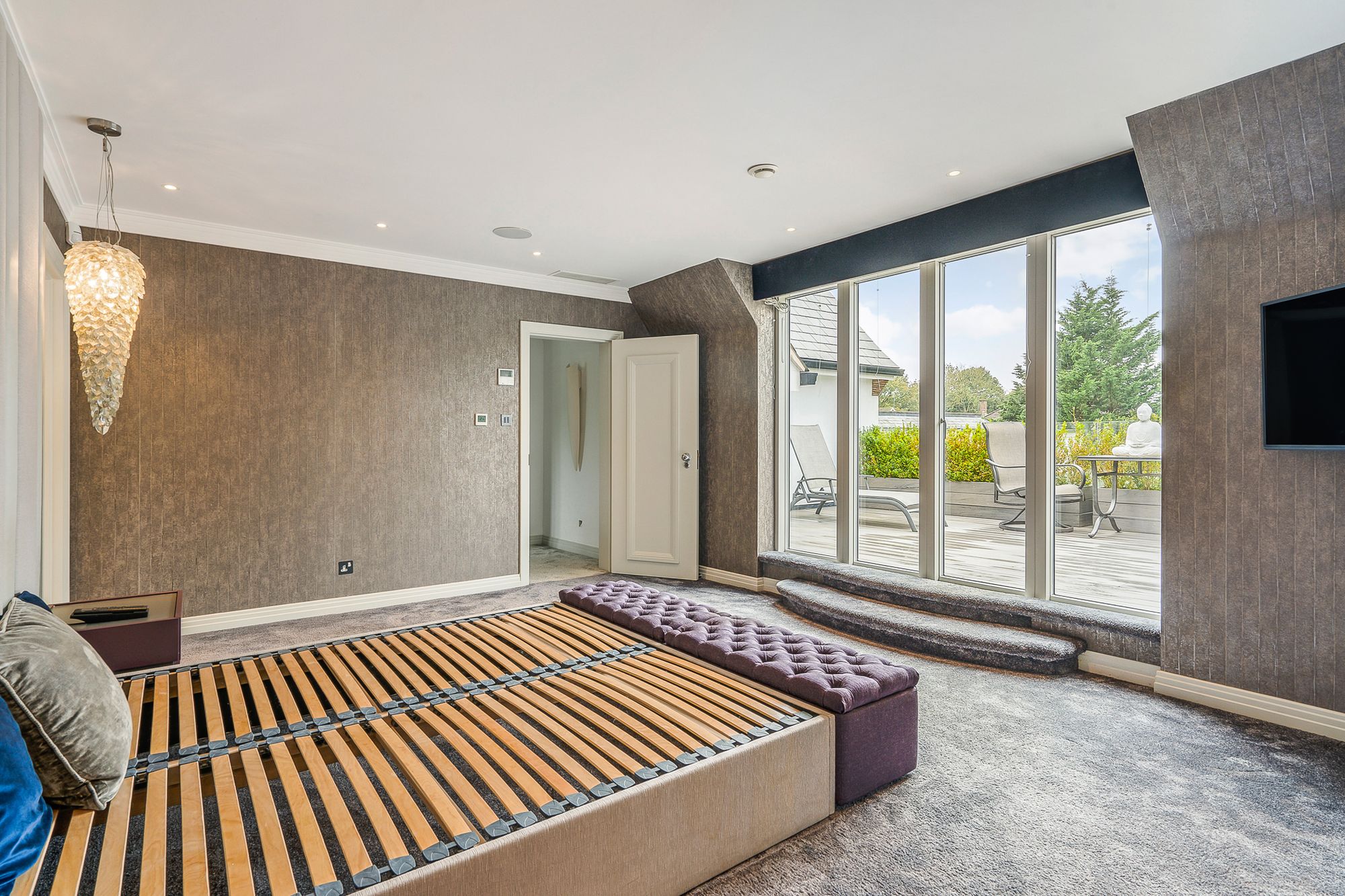 6 bed detached house for sale in Windmill Lane, Barnet, EN5 41