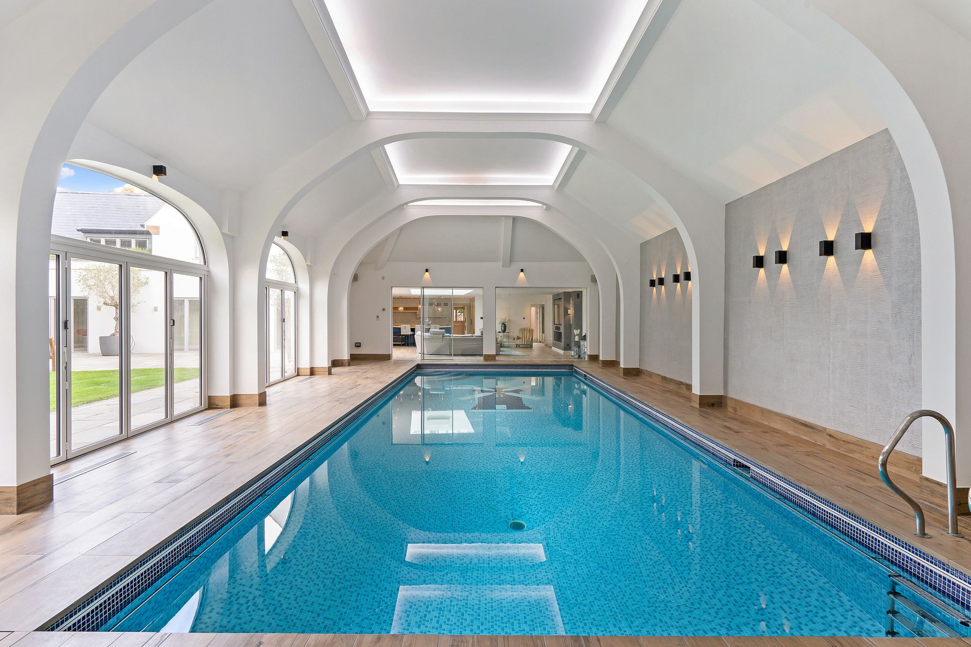 6 bed detached house for sale in Windmill Lane, Barnet, EN5 27