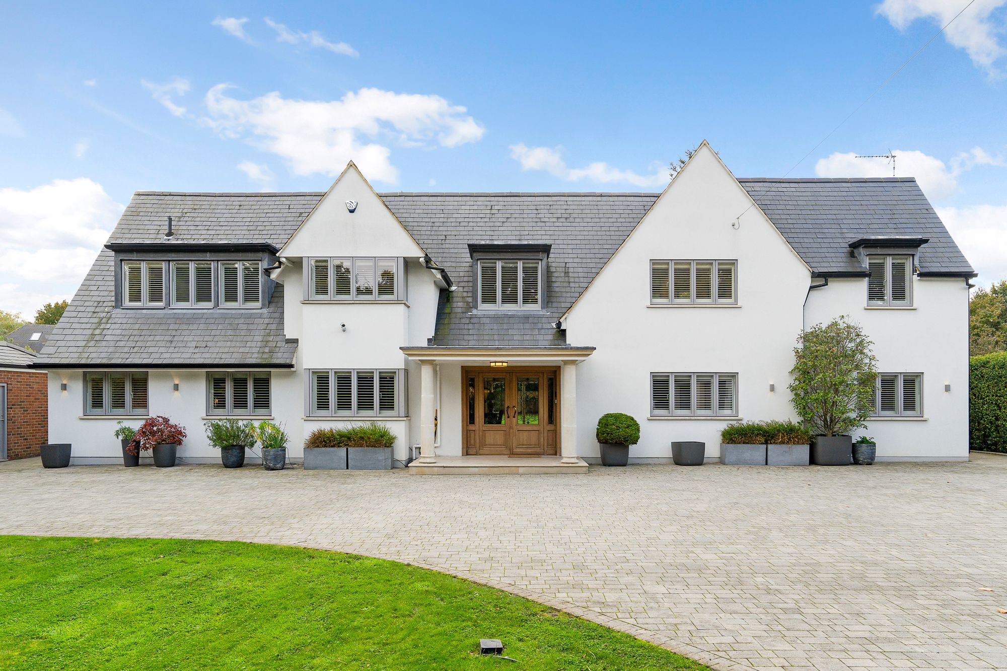 6 bed detached house for sale in Windmill Lane, Barnet, EN5 60