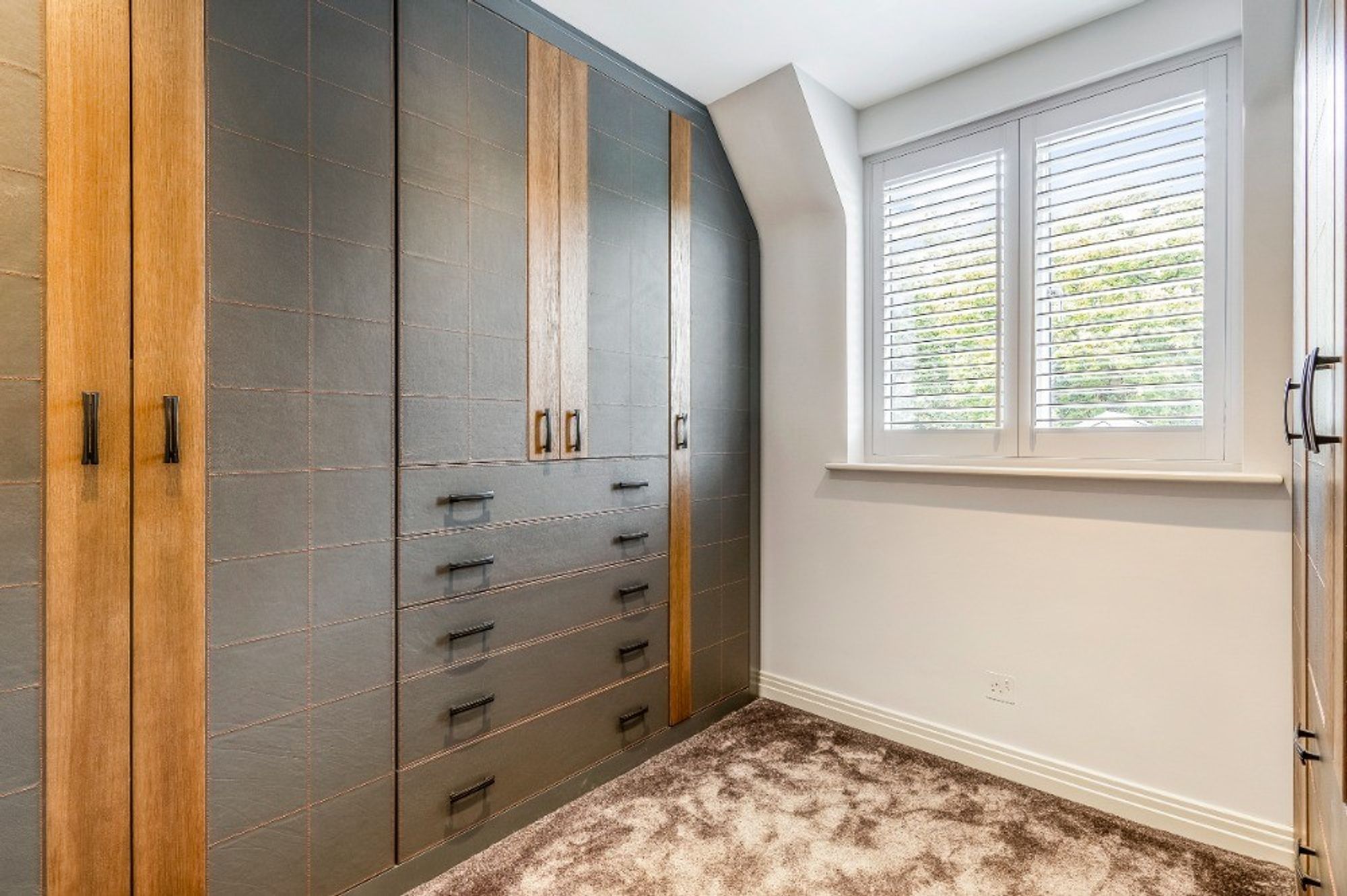 6 bed detached house for sale in Windmill Lane, Barnet, EN5 43