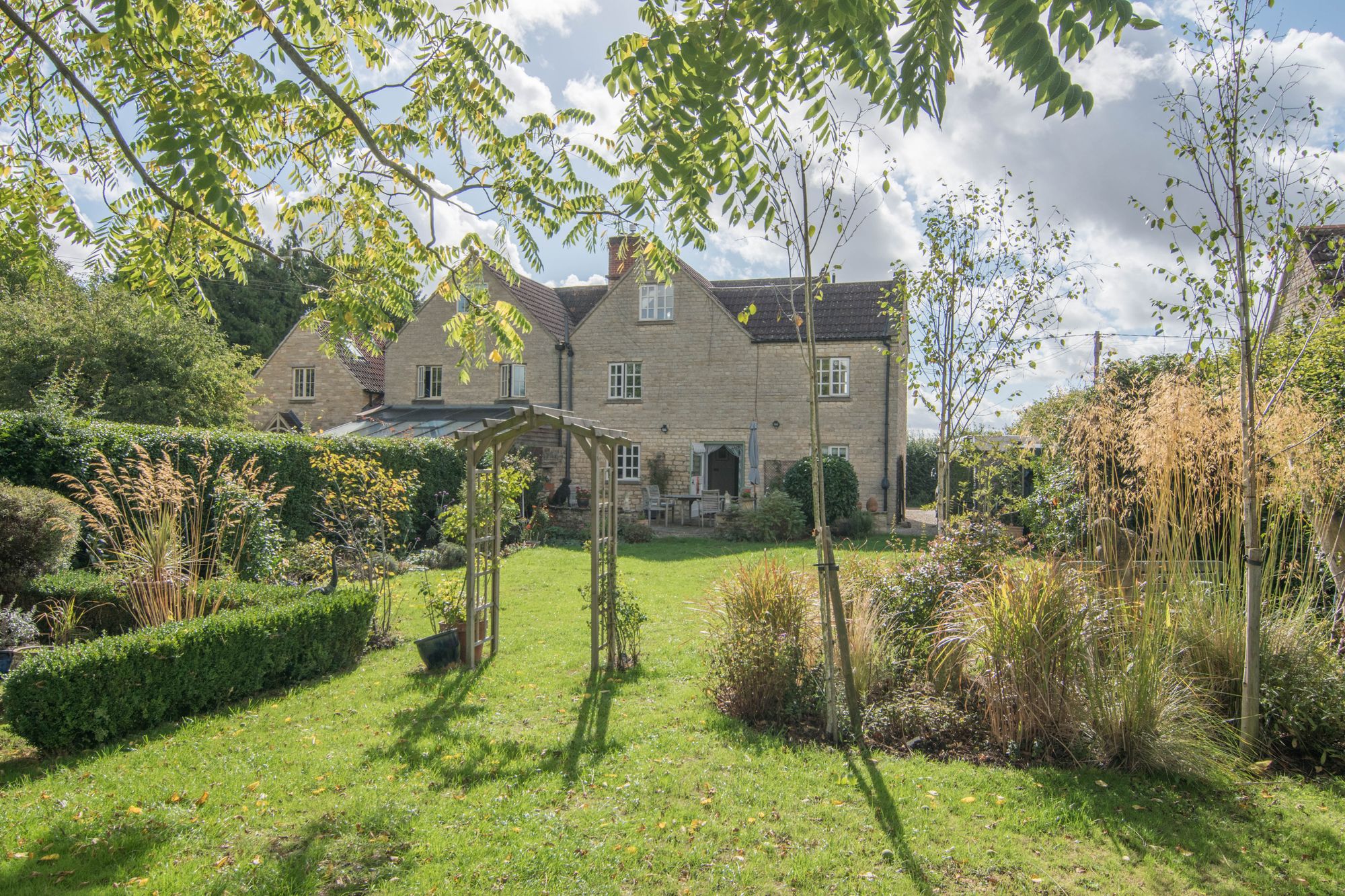4 bed semi-detached cottage for sale in Coln St. Aldwyns, Cirencester, GL7  - Property Image 39