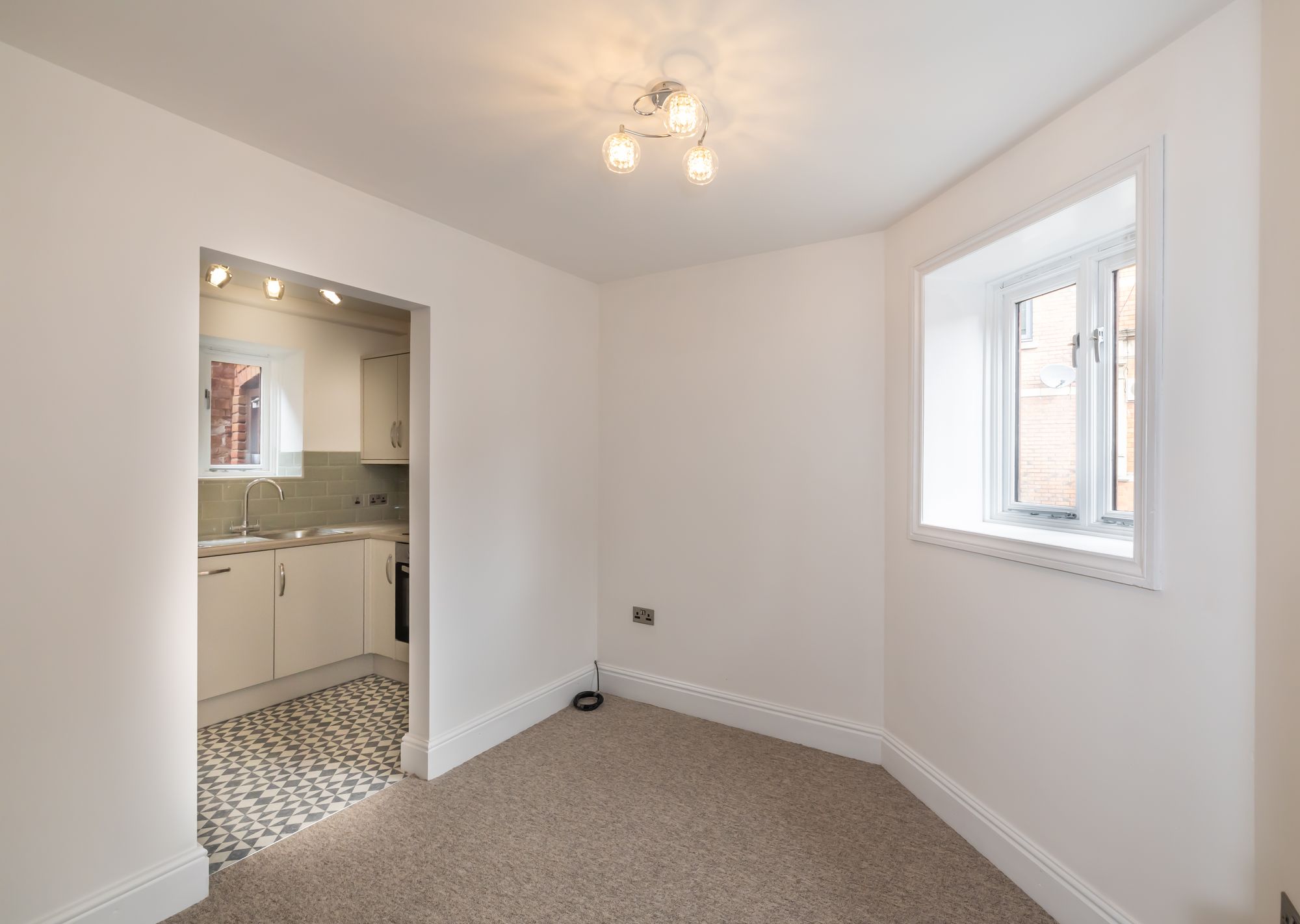 4 bed for sale in The Butts, Worcester  - Property Image 3