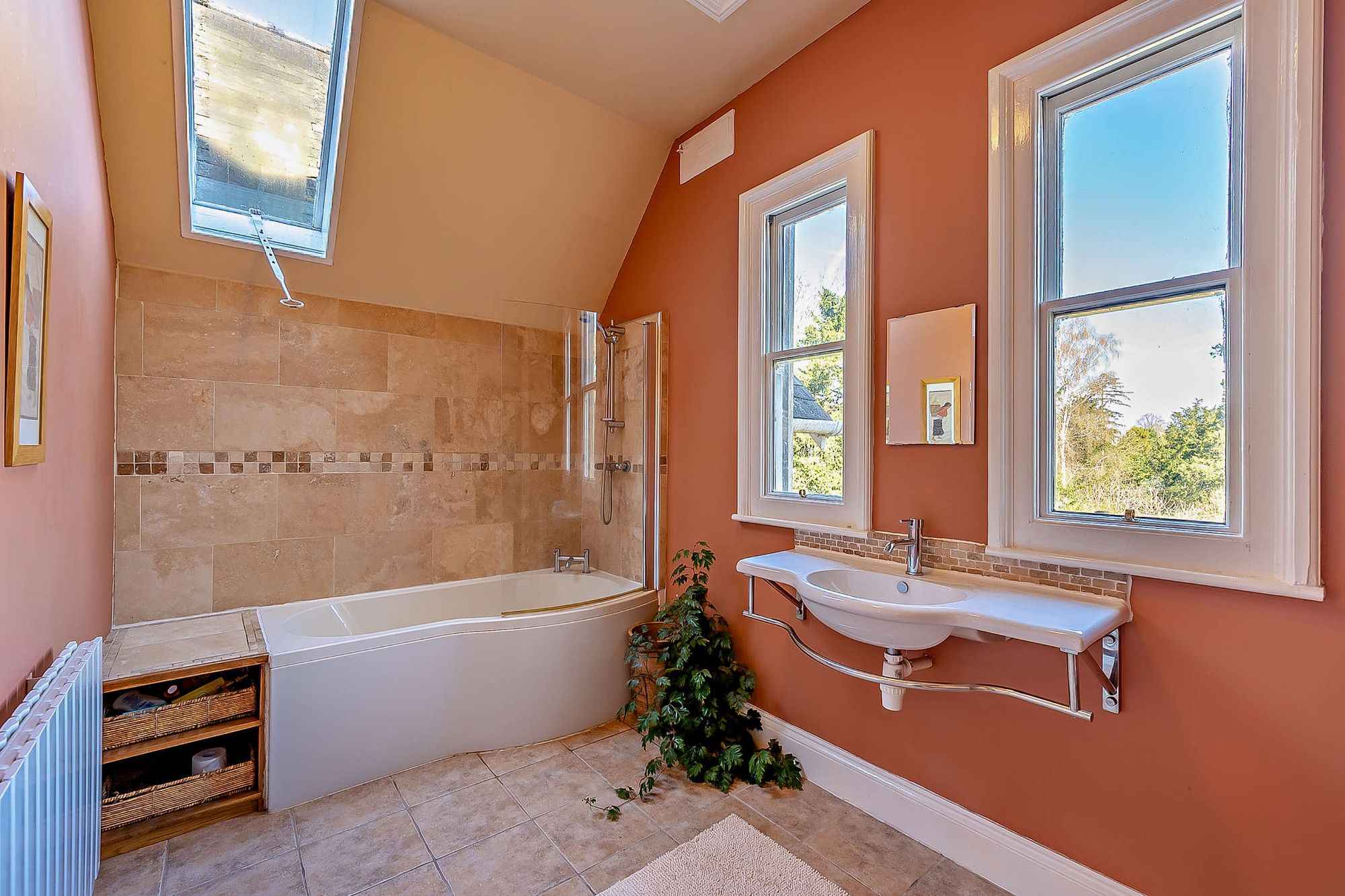 5 bed house for sale in Bromyard Road, Crown East, WR2 16