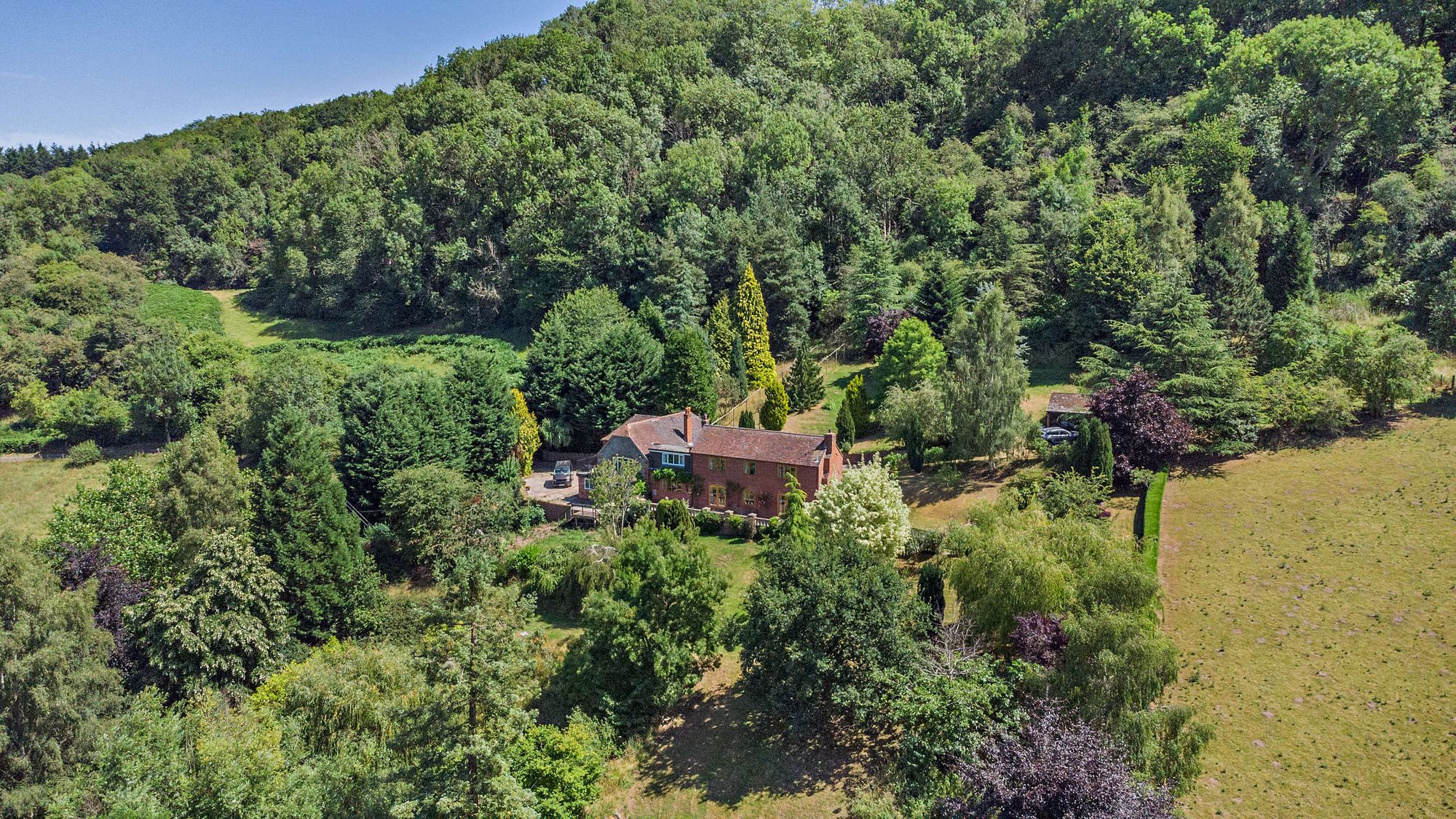 4 bed semi-detached house for sale in Abberley, Worcester, WR6  - Property Image 1