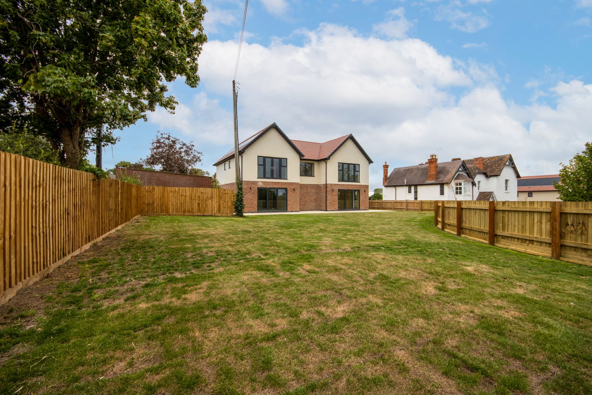 4 bed house for sale in Stocks Lane, Leigh Sinton, WR13 19