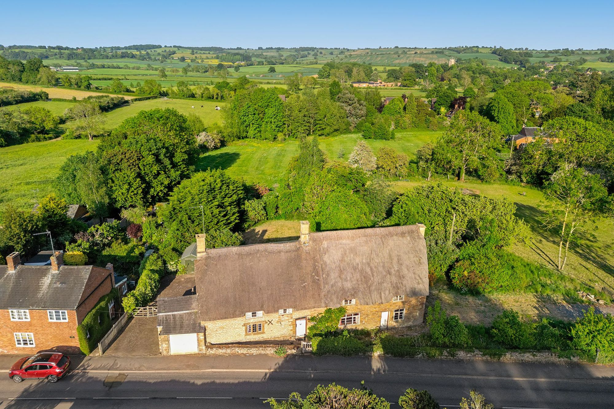 5 bed village house for sale in Upper Brailes, Banbury, OX15 27