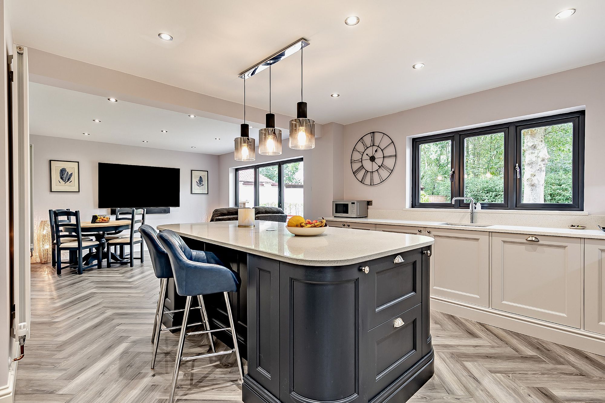 4 bed detached house for sale in Birchy Close, Shirley, B90  - Property Image 2