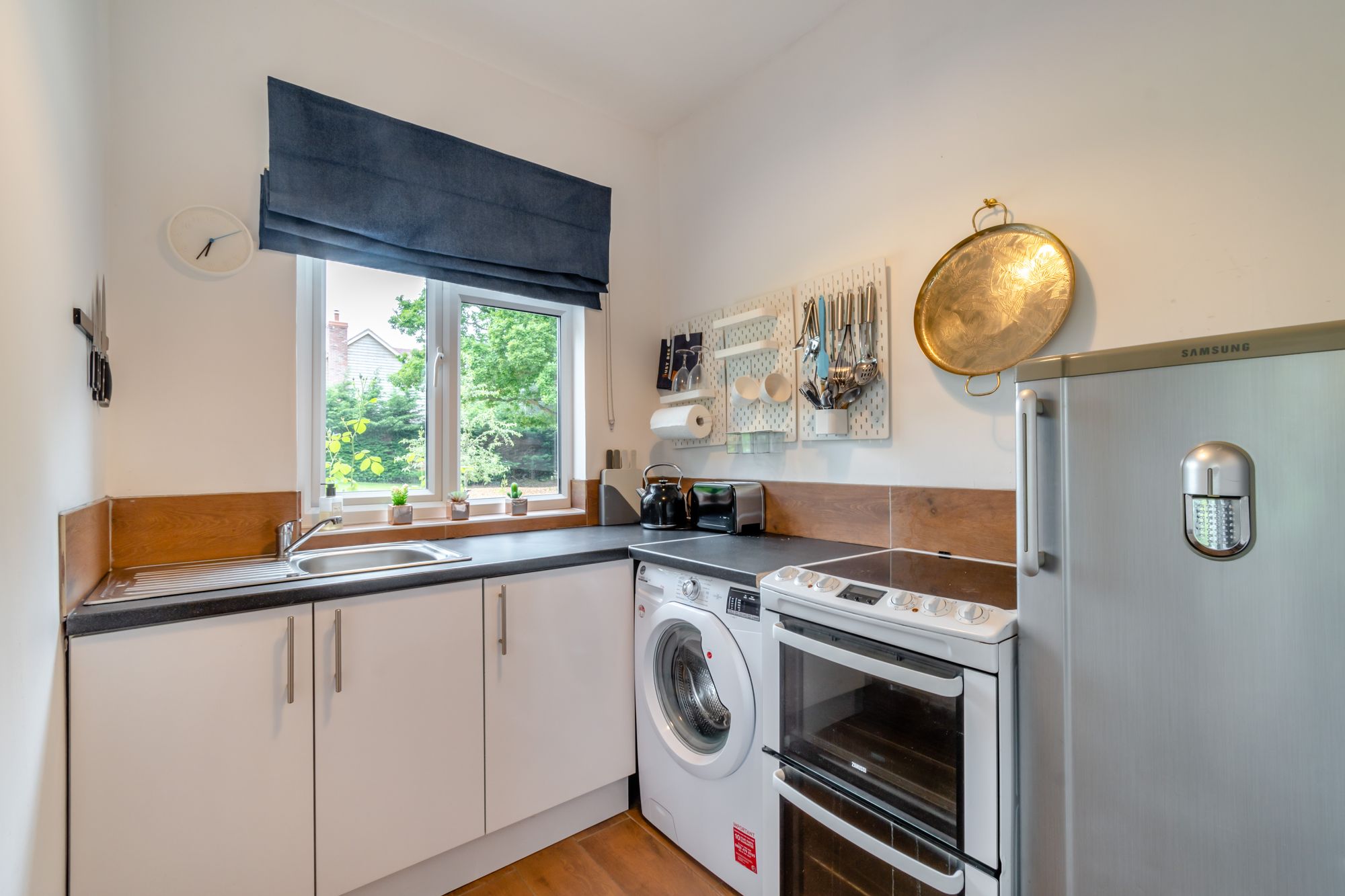 5 bed detached house for sale in Tenbury Road, Clows Top, DY14 21