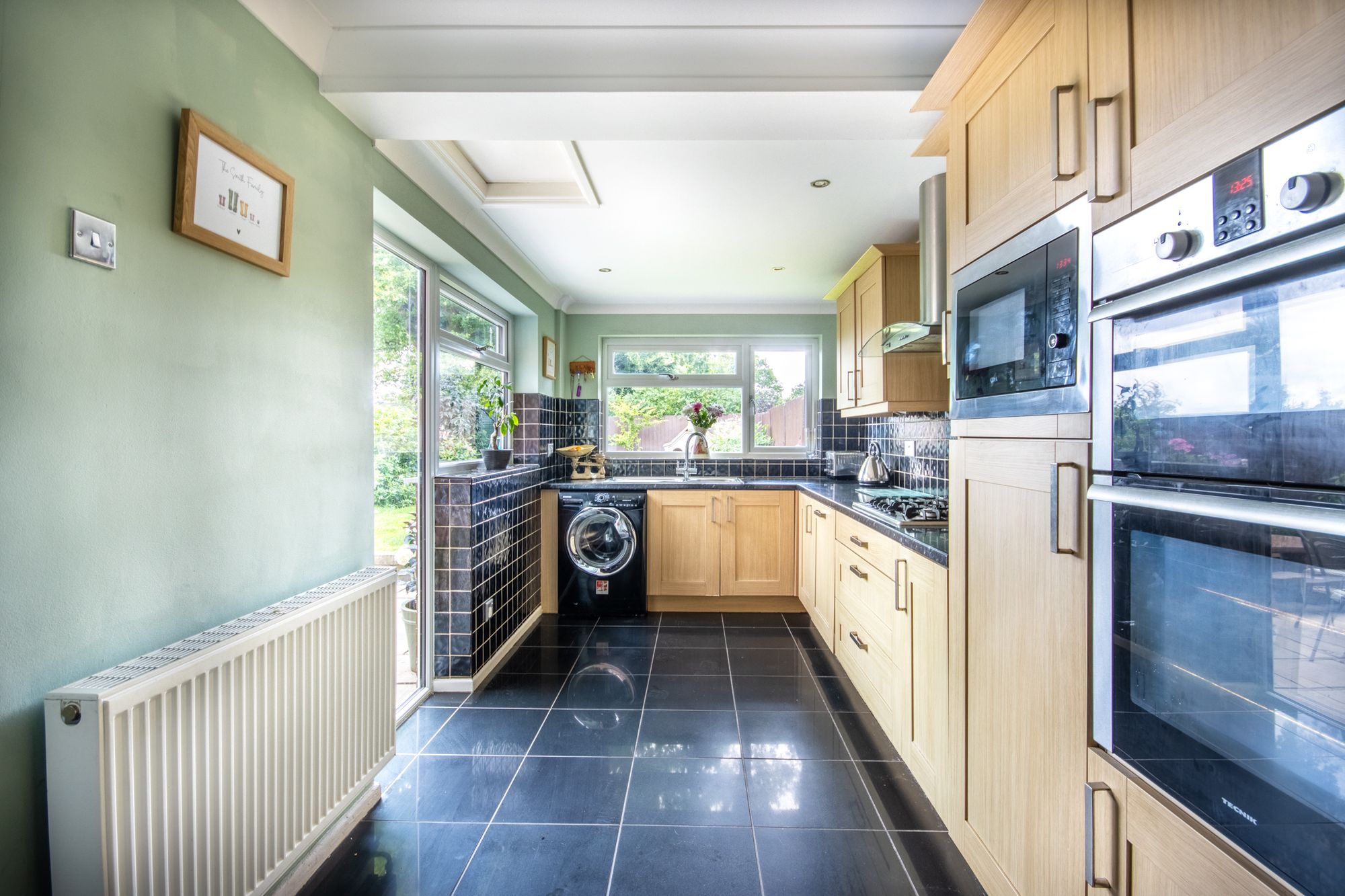 4 bed house for sale in Jacomb Close, Worcester  - Property Image 7