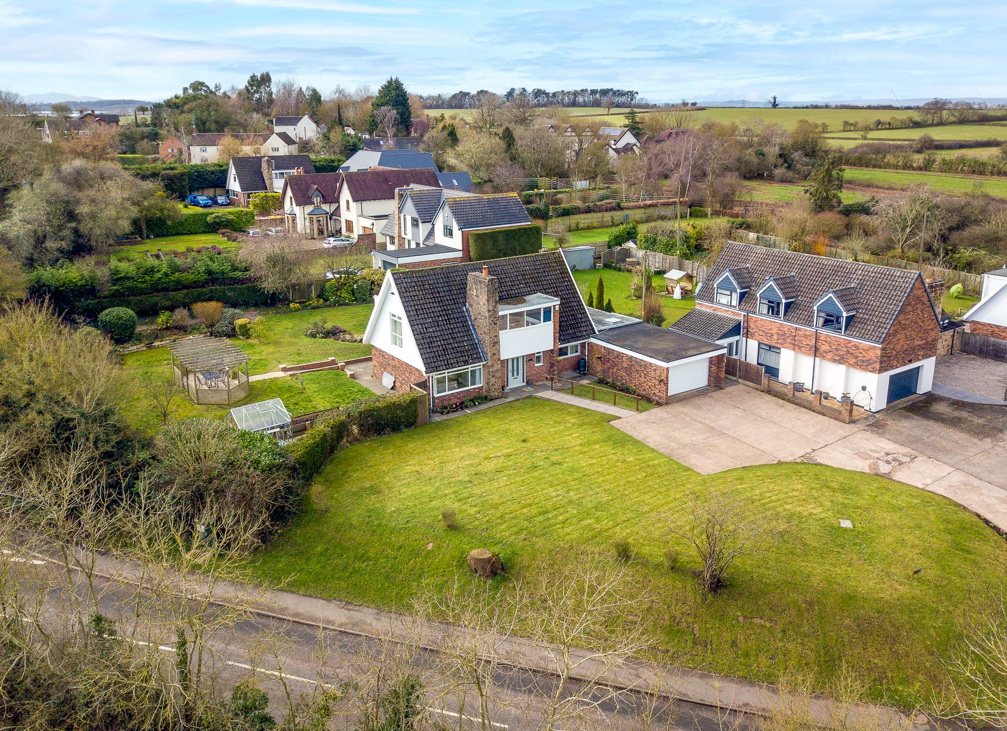 4 bed detached house for sale in Plough Road, Tibberton, WR9  - Property Image 1