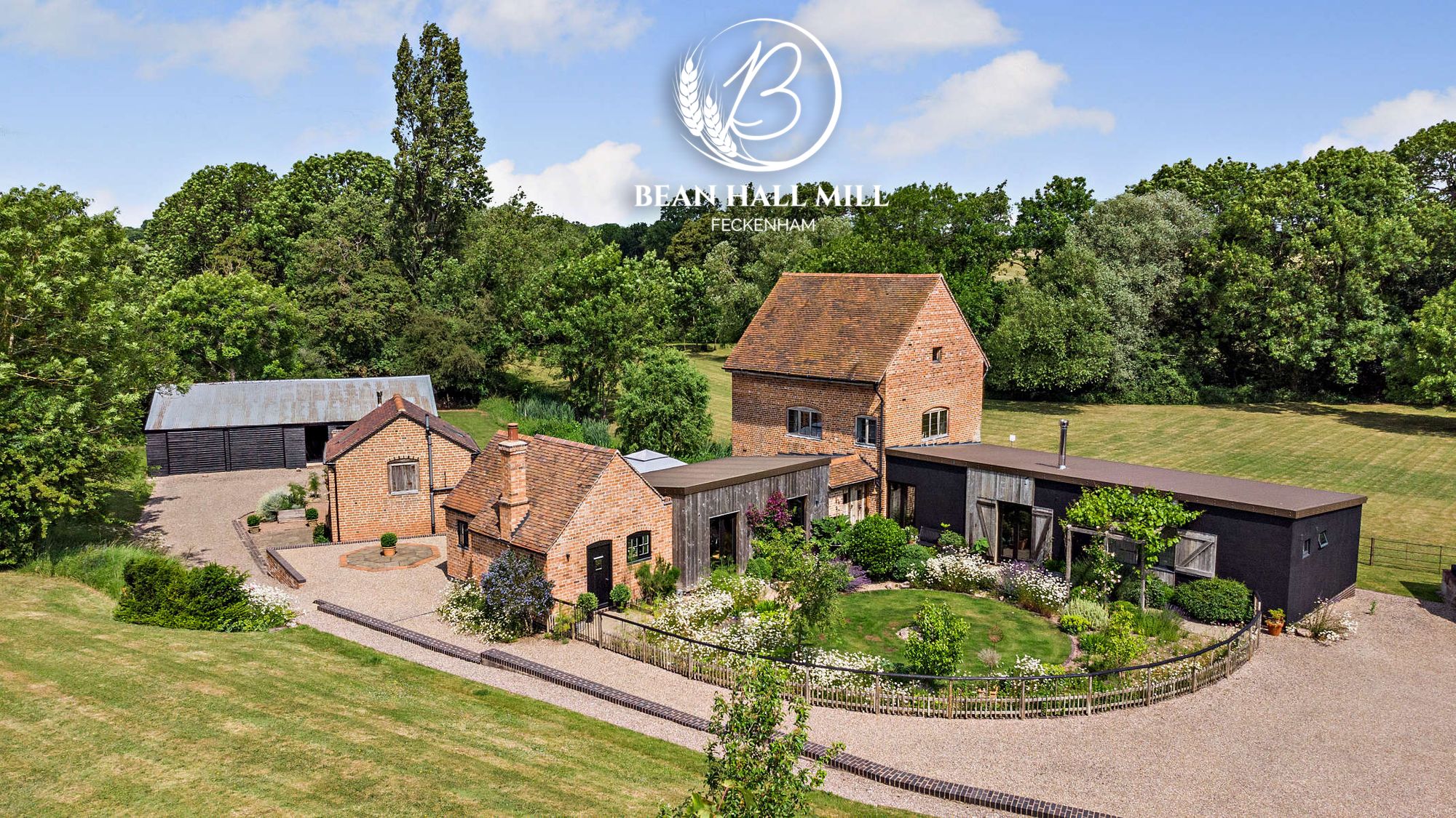 4 bed detached house for sale in Moors Lane, Redditch  - Property Image 1