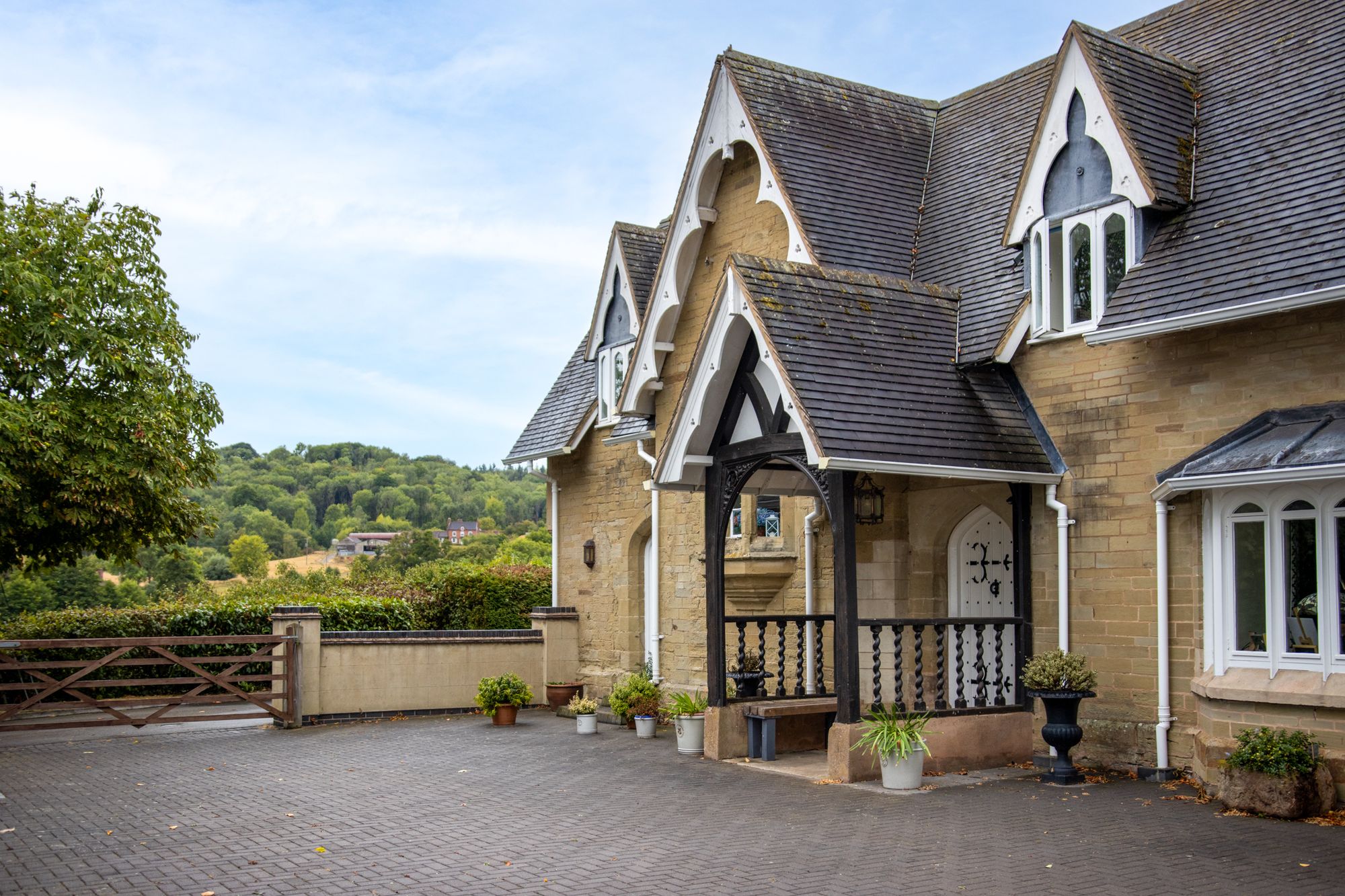 4 bed detached house for sale in Stanford Bridge, Worcester, WR6 15