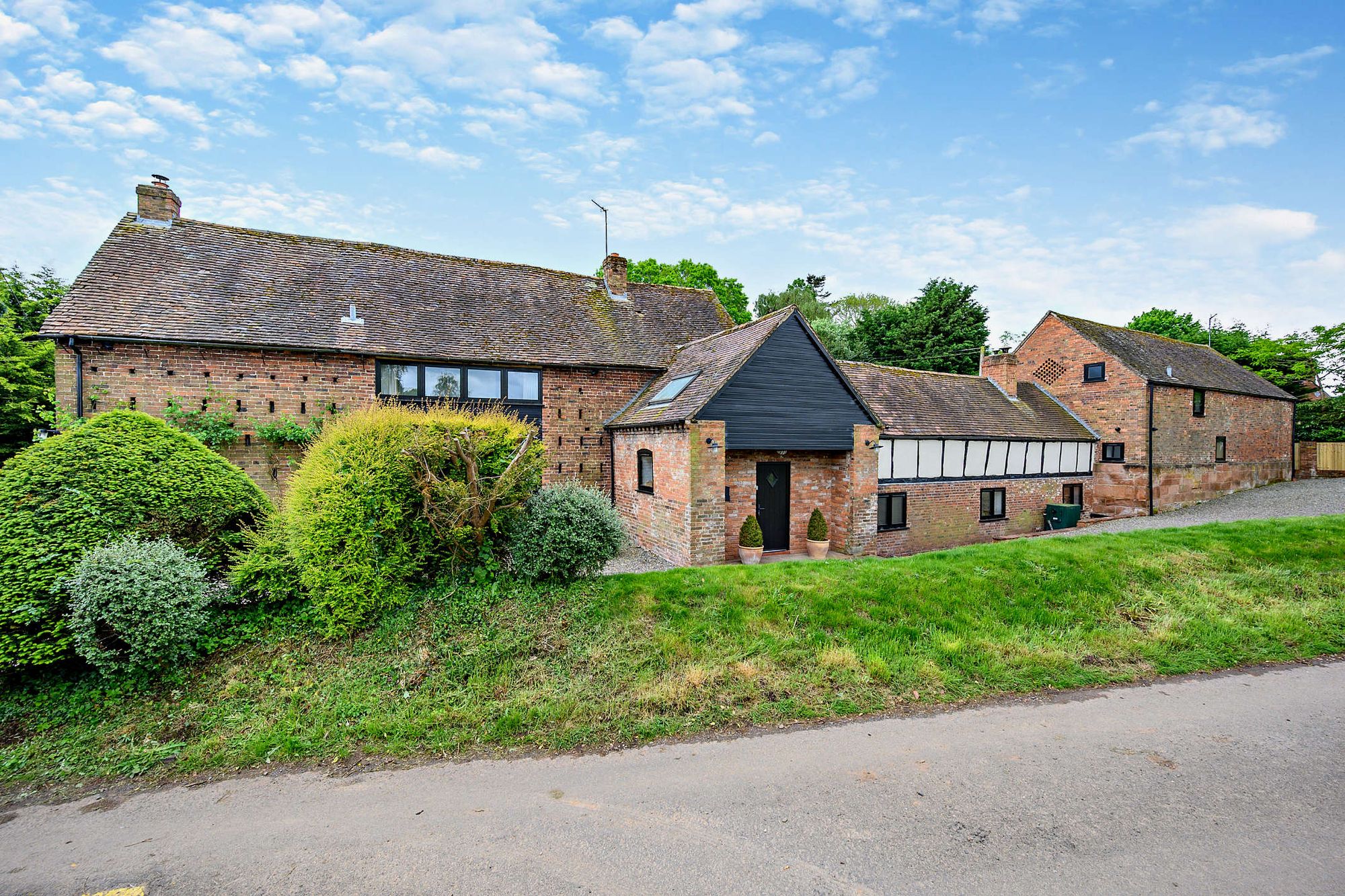 5 bed barn conversion for sale in Rectory Lane, Worcester  - Property Image 44