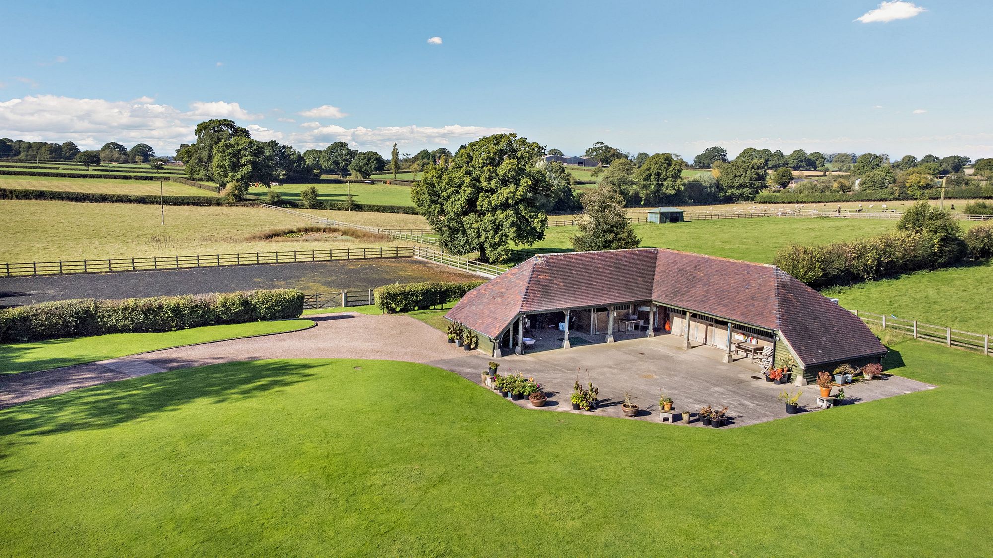 4 bed detached house for sale in Hampton Charles, Tenbury Wells  - Property Image 3