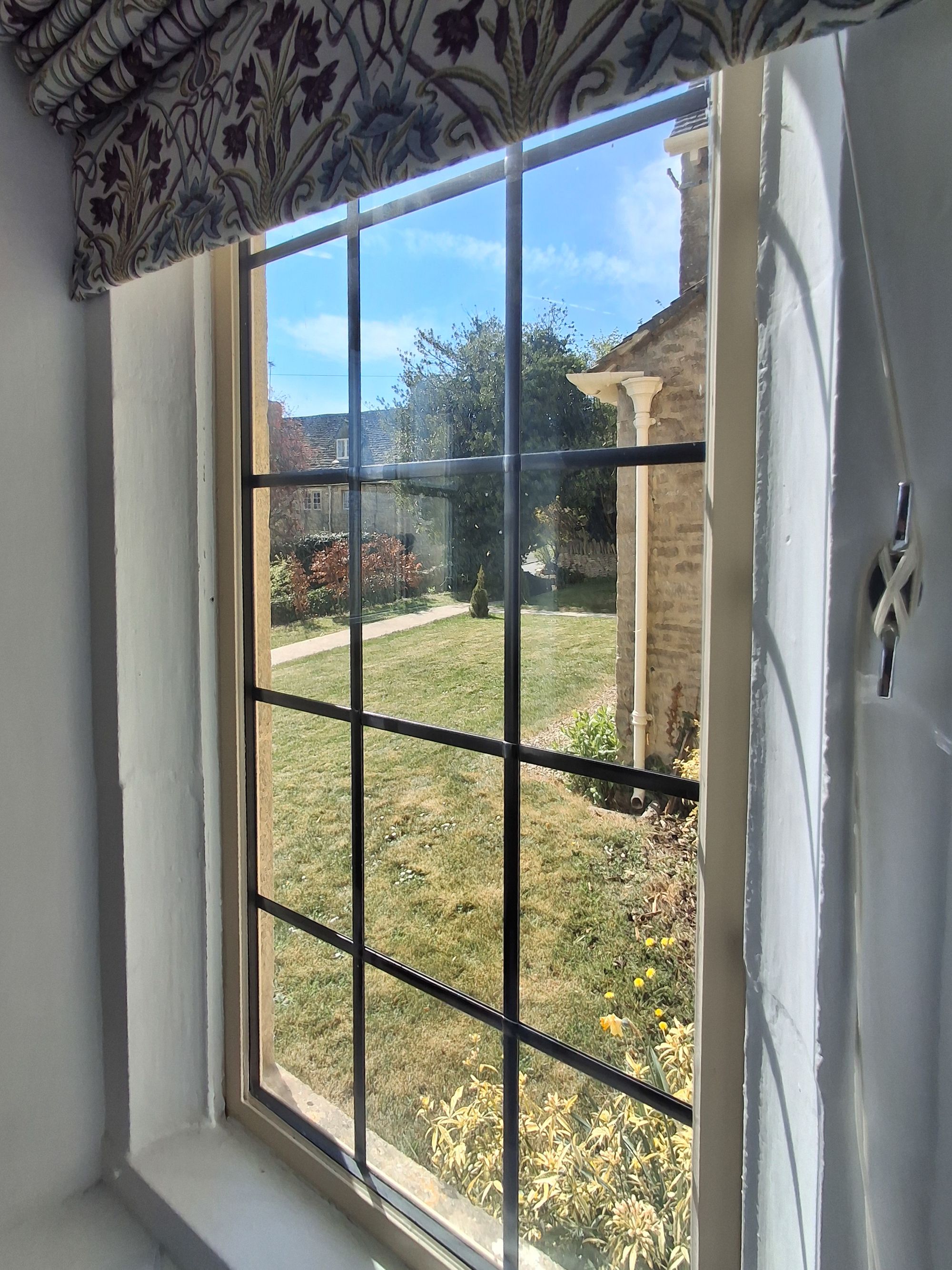 2 bed cottage for sale in Hatherop Road, Coln St. Aldwyns, GL7 5