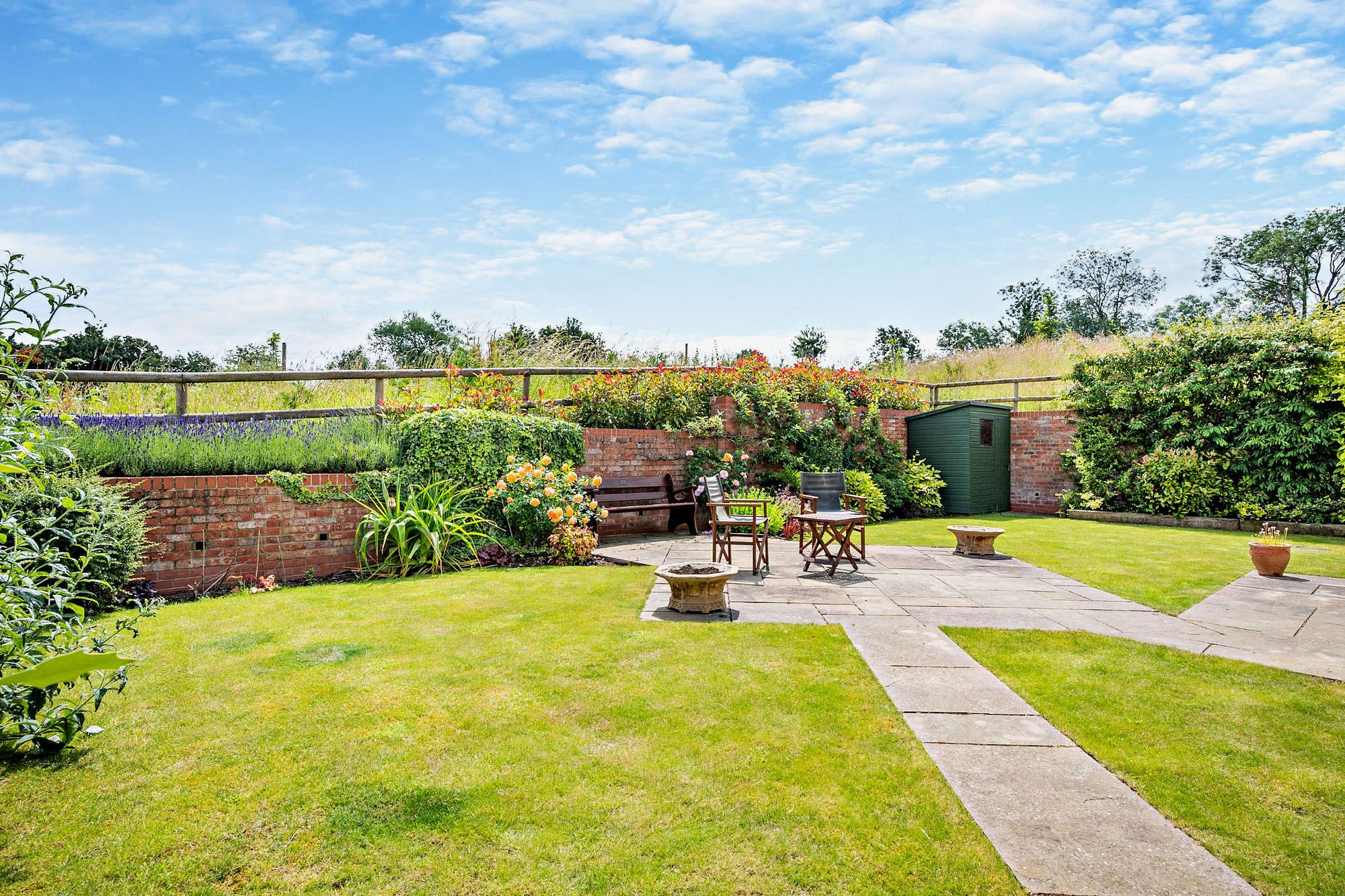 2 bed bungalow for sale in Astwood Lane, Redditch  - Property Image 35