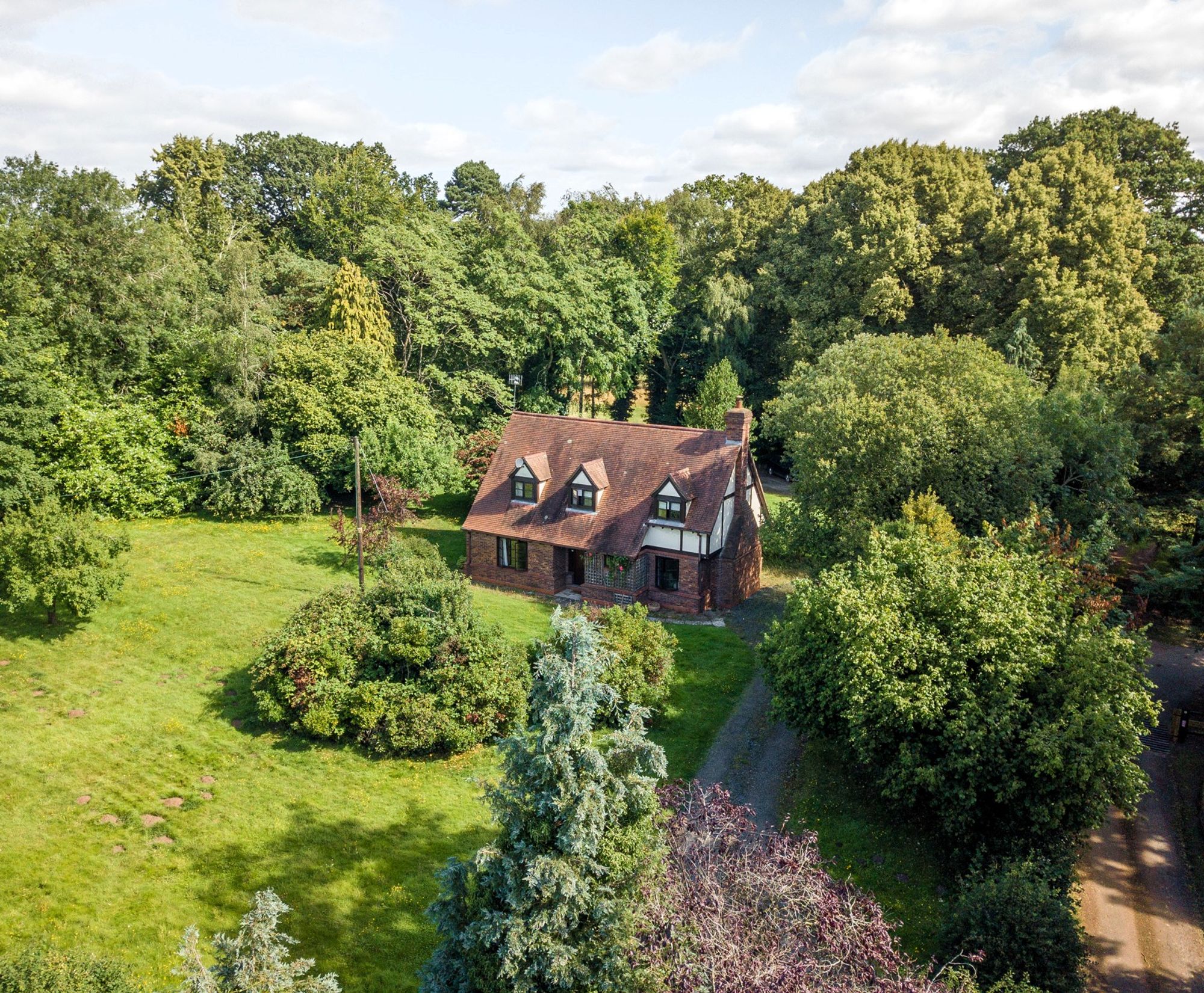 4 bed detached house for sale in Shrawley, Worcester  - Property Image 6