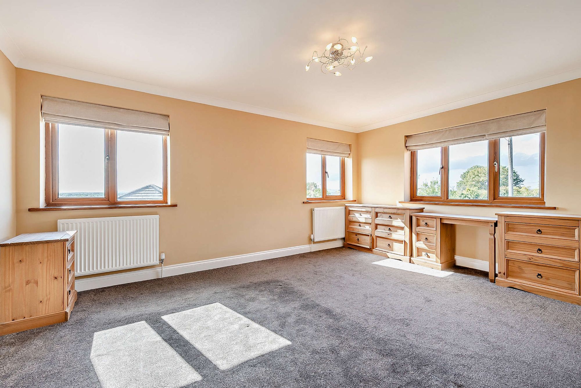 5 bed detached house for sale in Hatfield, Norton, WR5 9