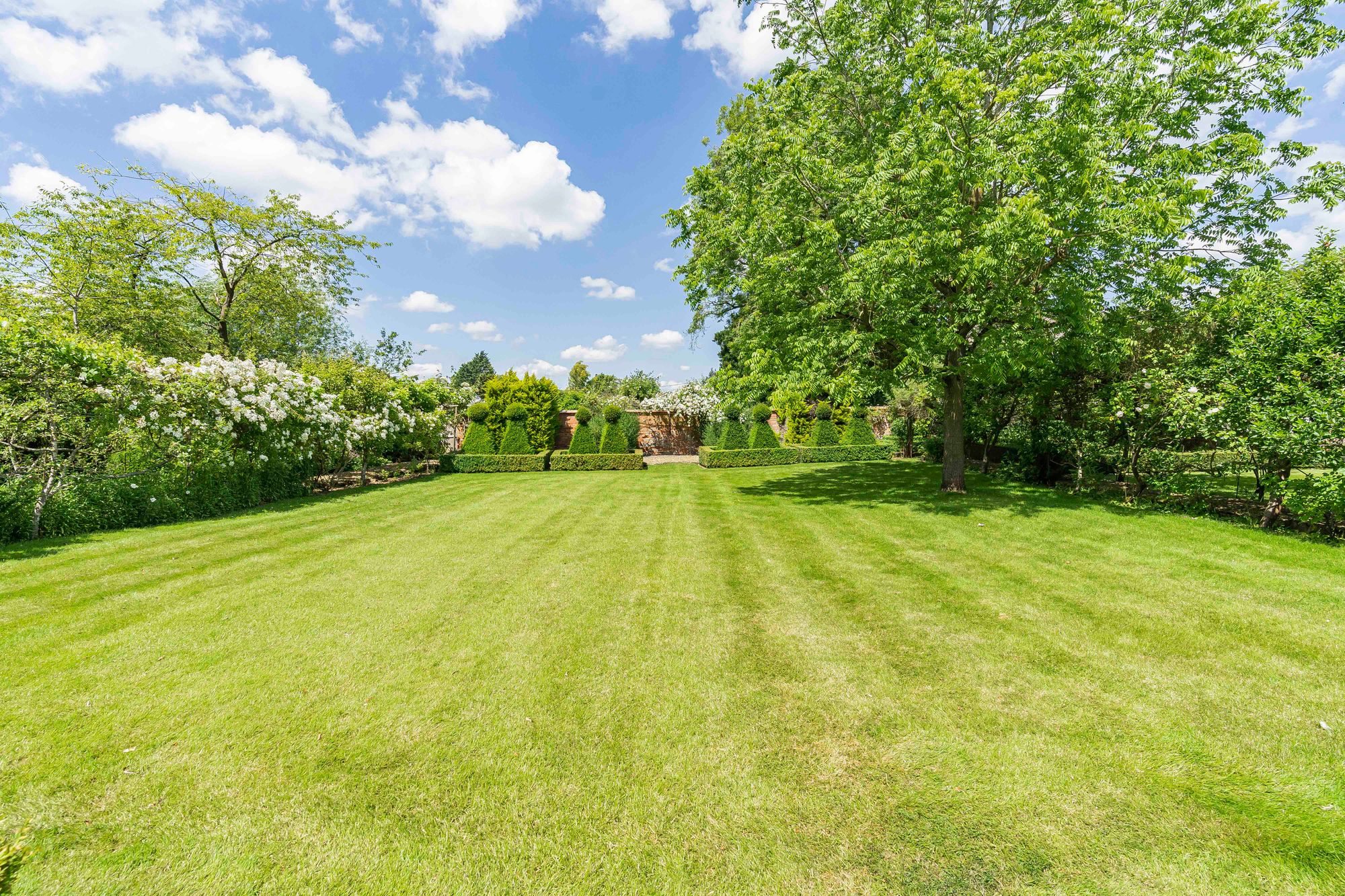 6 bed house for sale in Northmoor, Witney  - Property Image 87