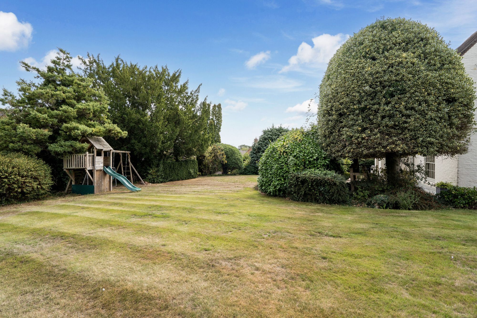 5 bed detached house for sale in Lineholt Lane, Ombersley, WR9 35