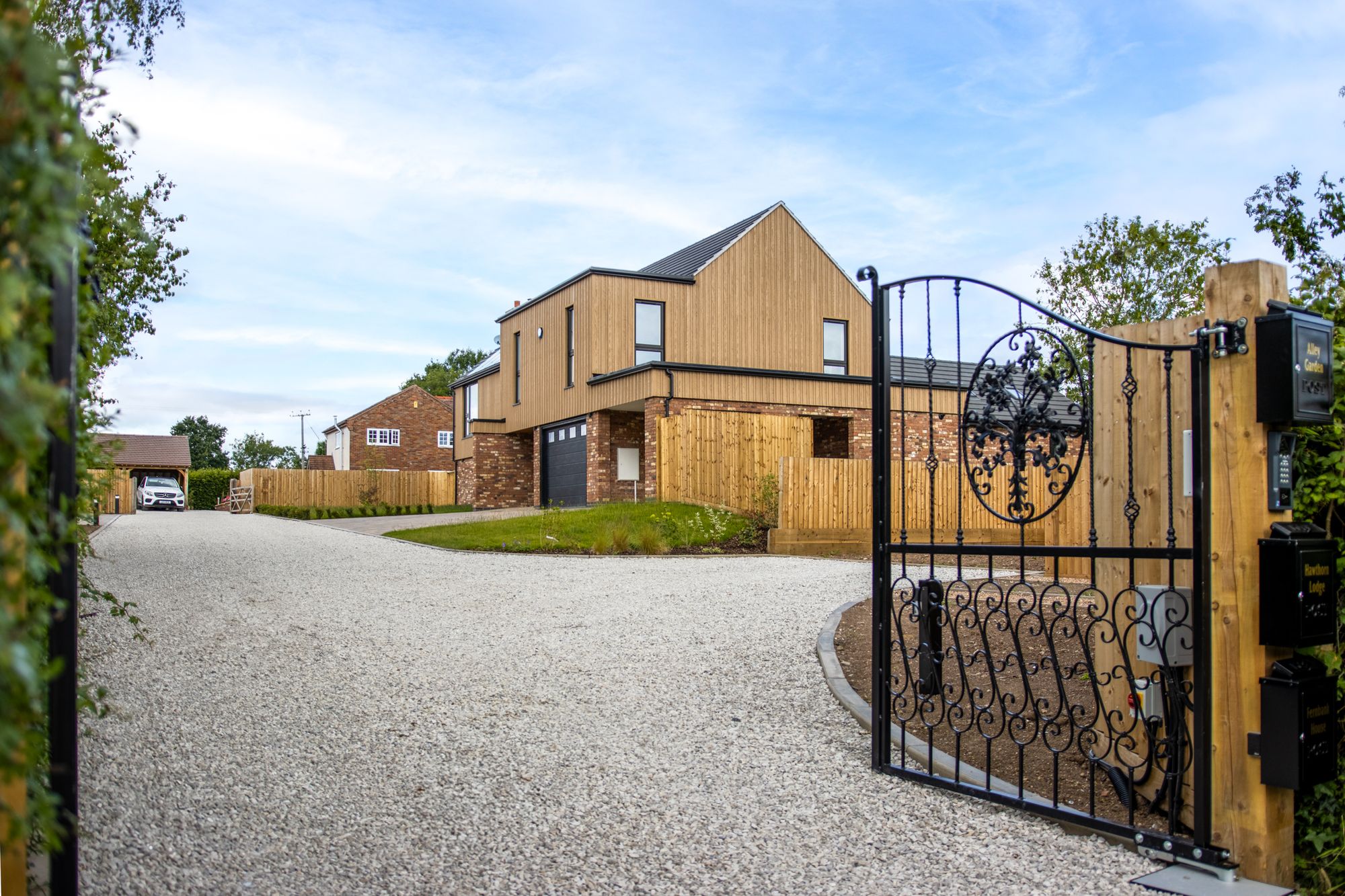 4 bed detached house for sale in Brickyard Lane, Pershore, WR10 6