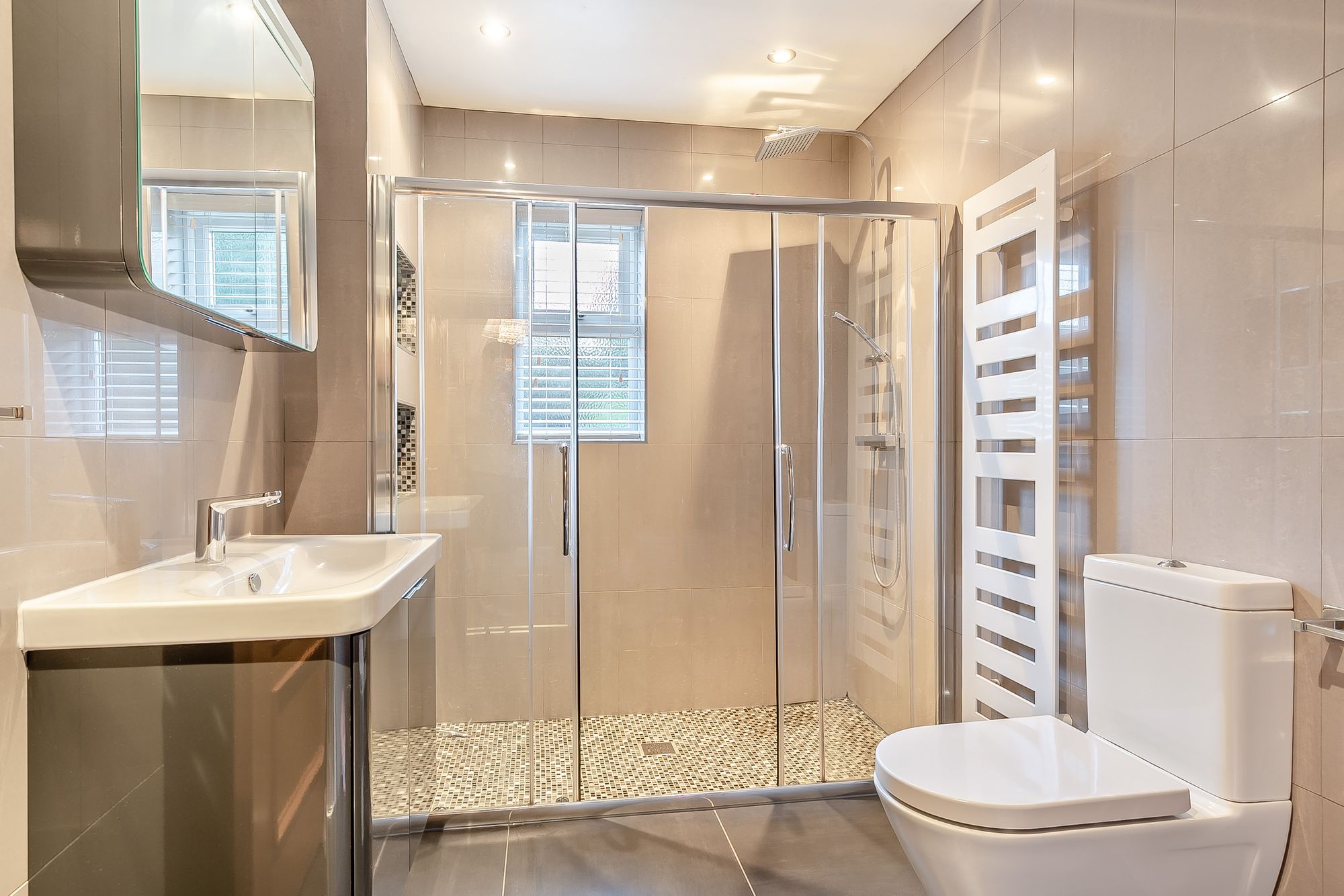 6 bed for sale in Mayfield Road, Moseley, B13 17