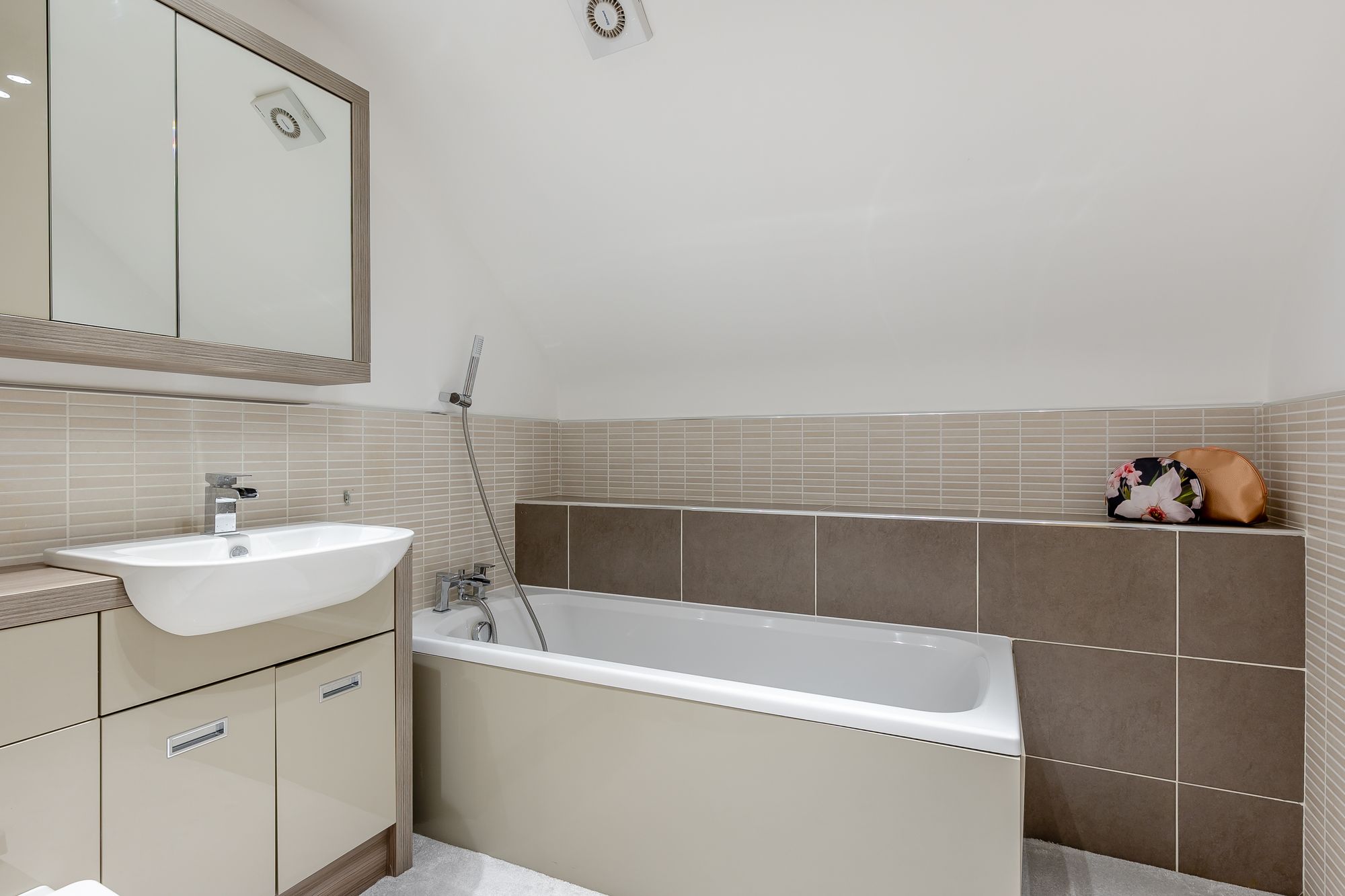 6 bed for sale in Mayfield Road, Moseley, B13 18