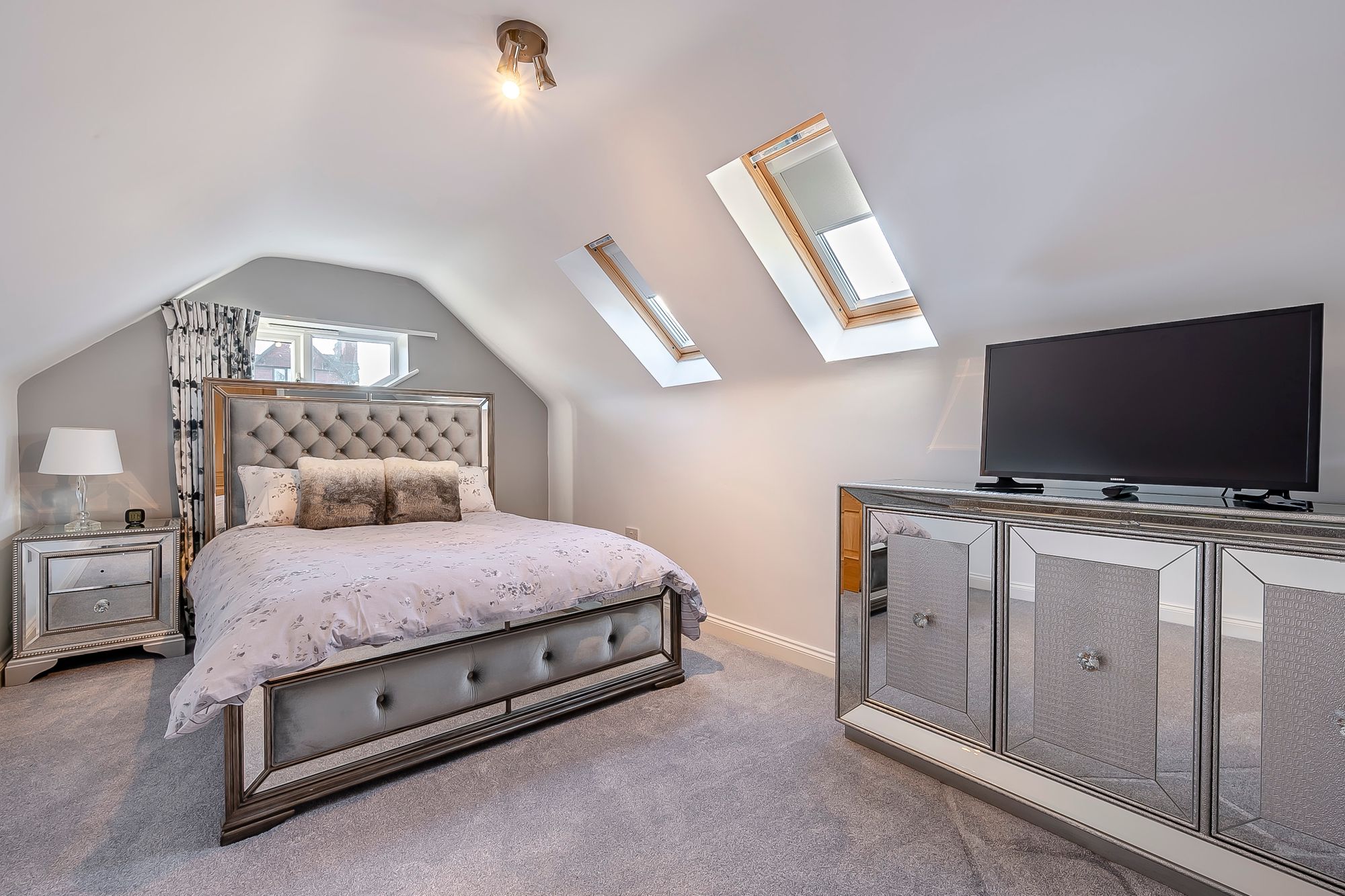 6 bed for sale in Mayfield Road, Moseley, B13 12