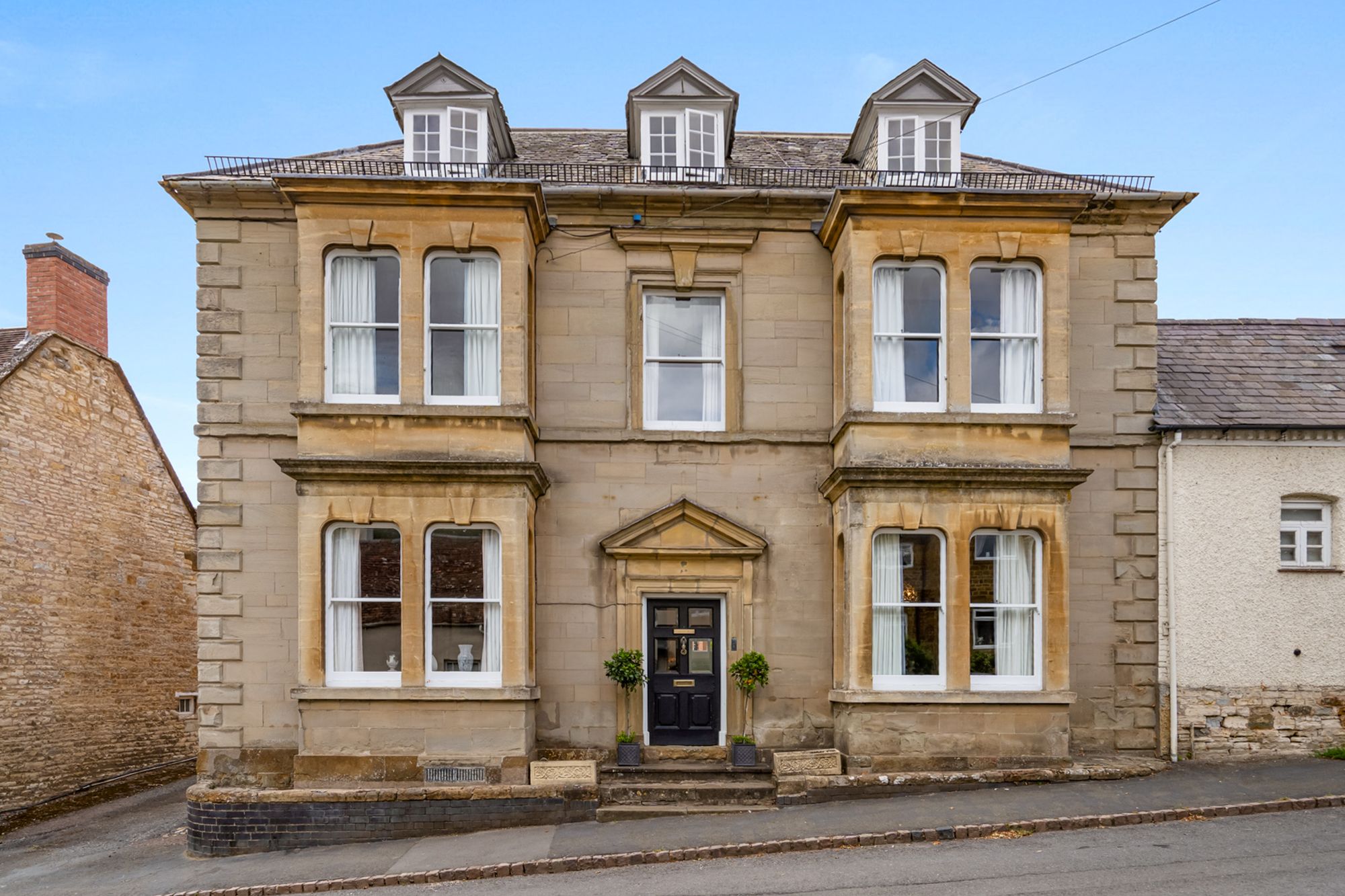 6 bed semi-detached house for sale in Bridge Street, Kineton, CV35  - Property Image 37